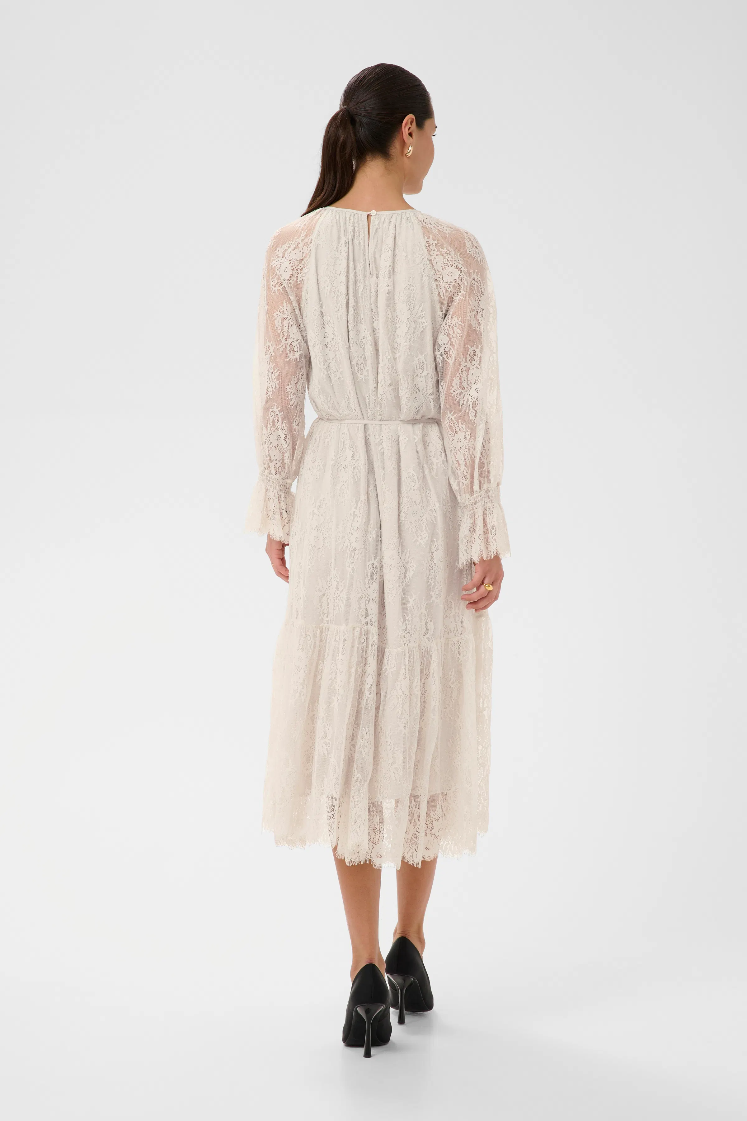 KAamelie Kjole LOOKBOOK BACK 10511437-130000