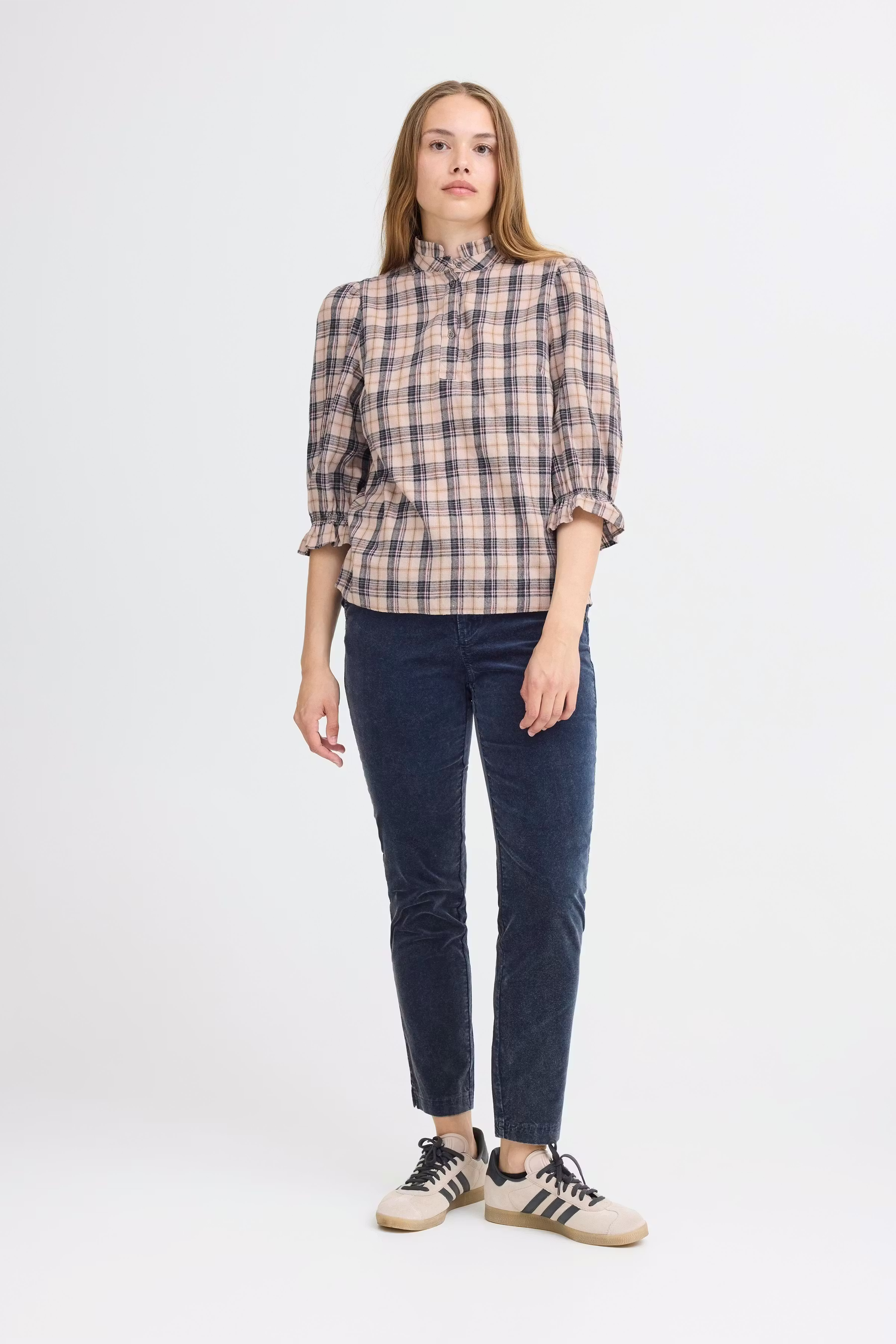 PZEVIE Bluse LOOKBOOK FRONT 50209225-205368