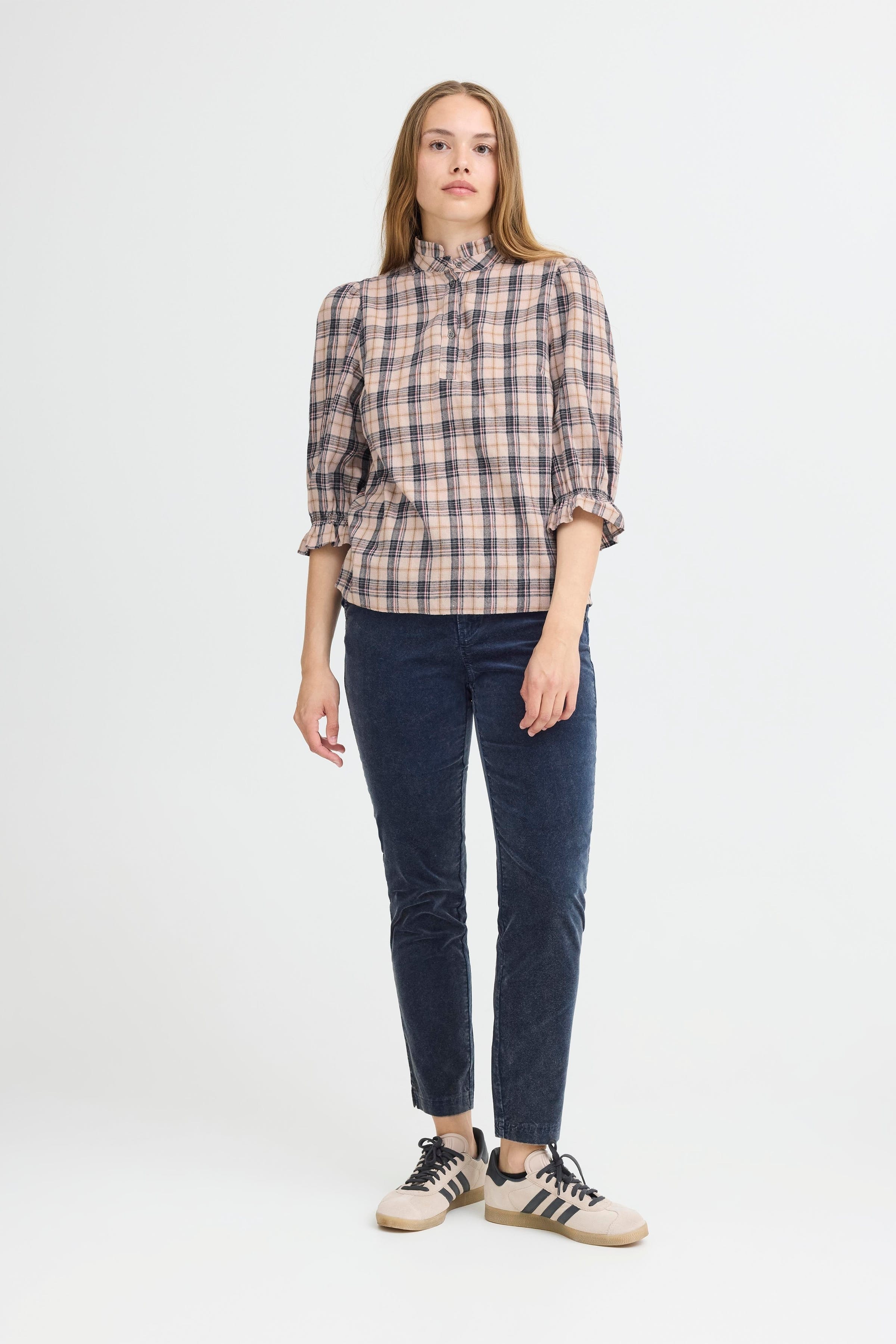 PZEVIE Bluse LOOKBOOK FRONT 50209225-205368