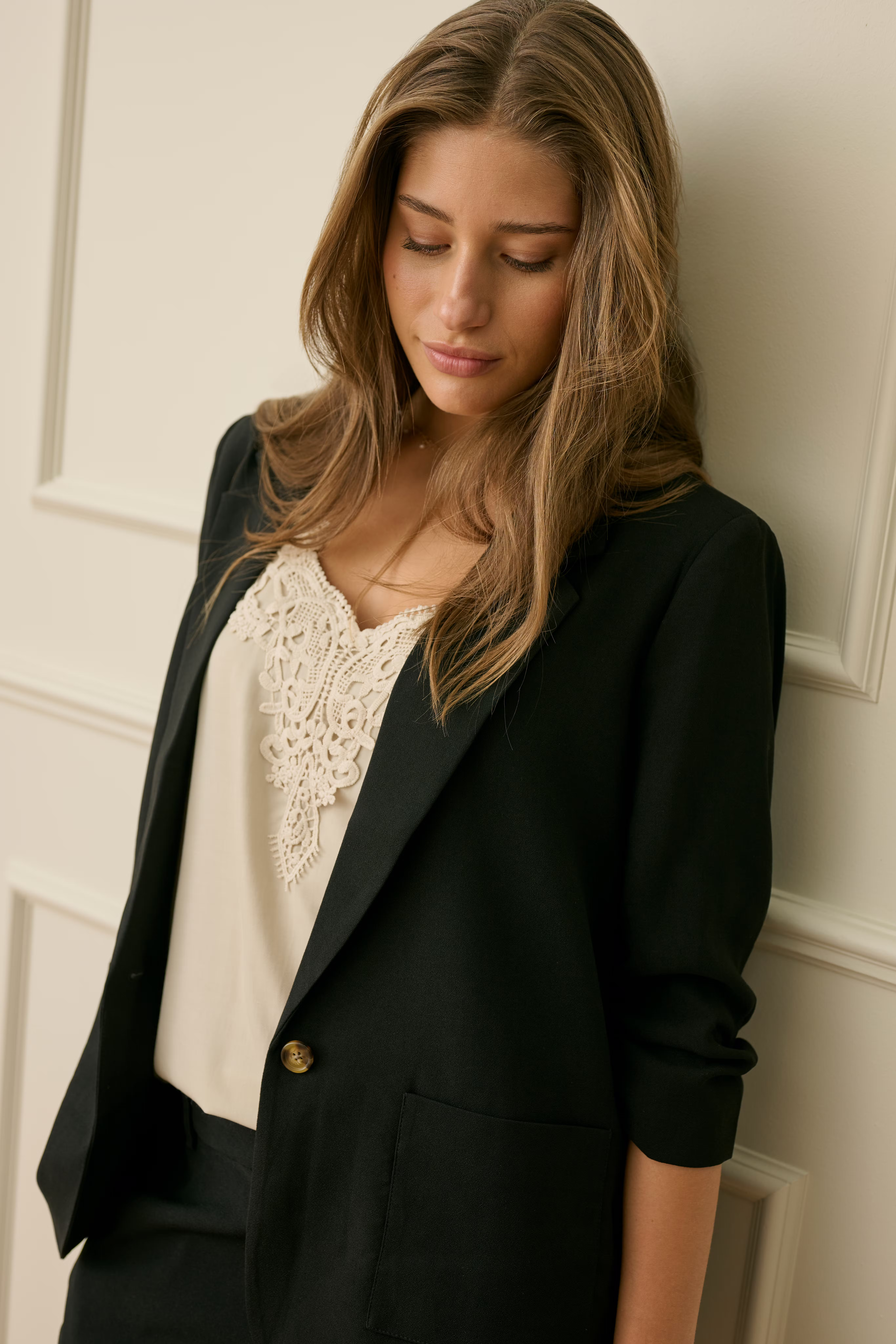 CRCocamia Blazer LOCATION NONE 10610271-100120