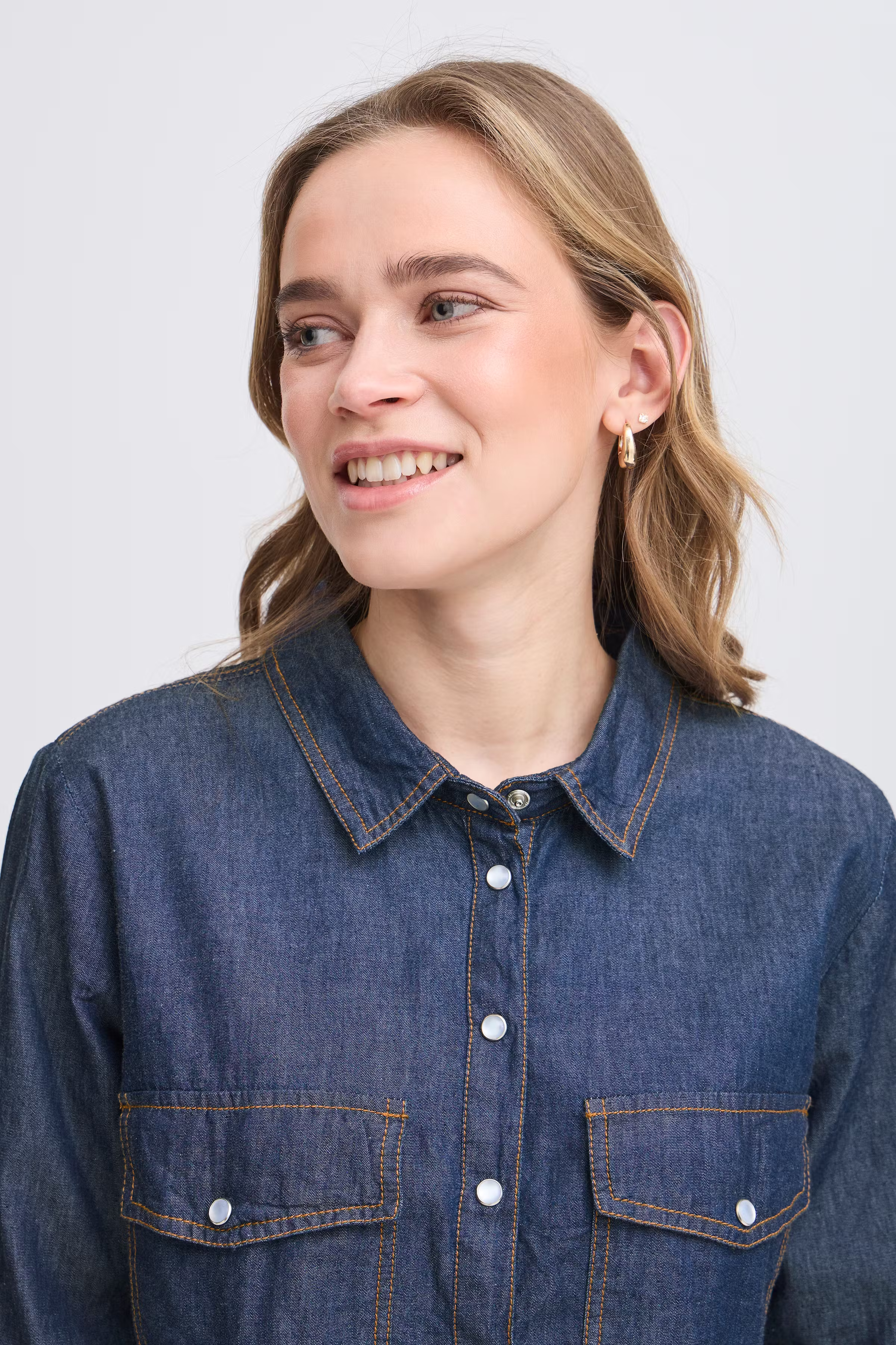 FRLARISSA Skjorte LOOKBOOK DETAIL 20616195-202717