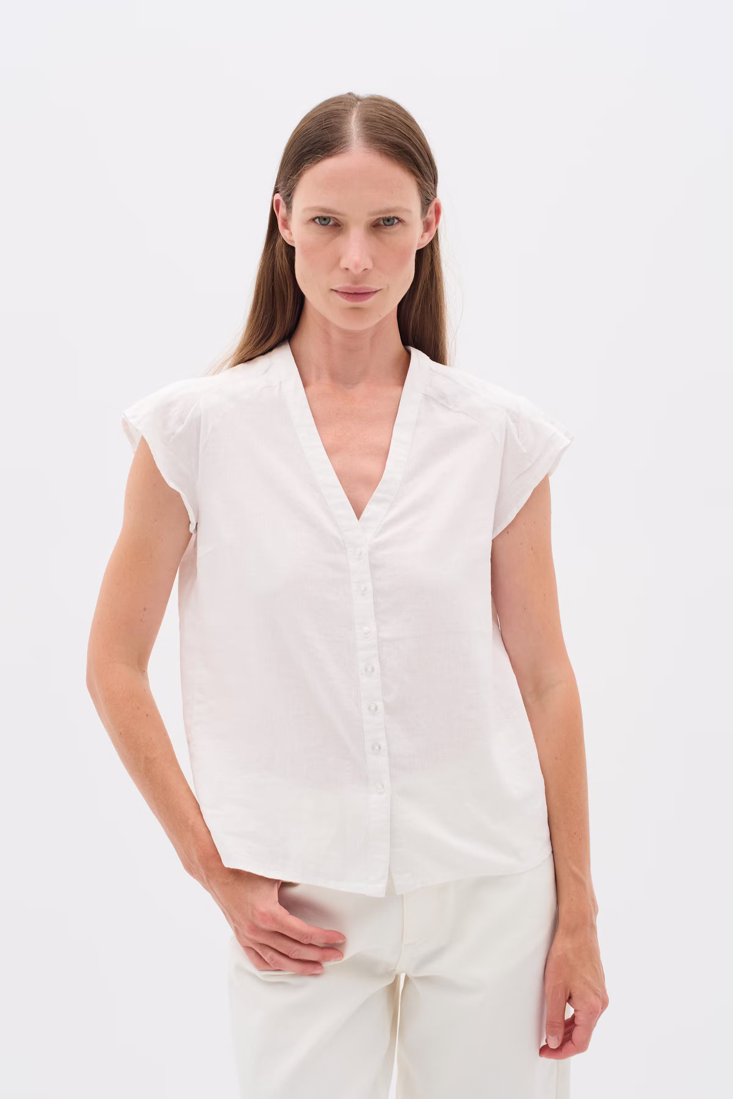 FaridaIW Linne Top LOOKBOOK FRONT 30110435-300001