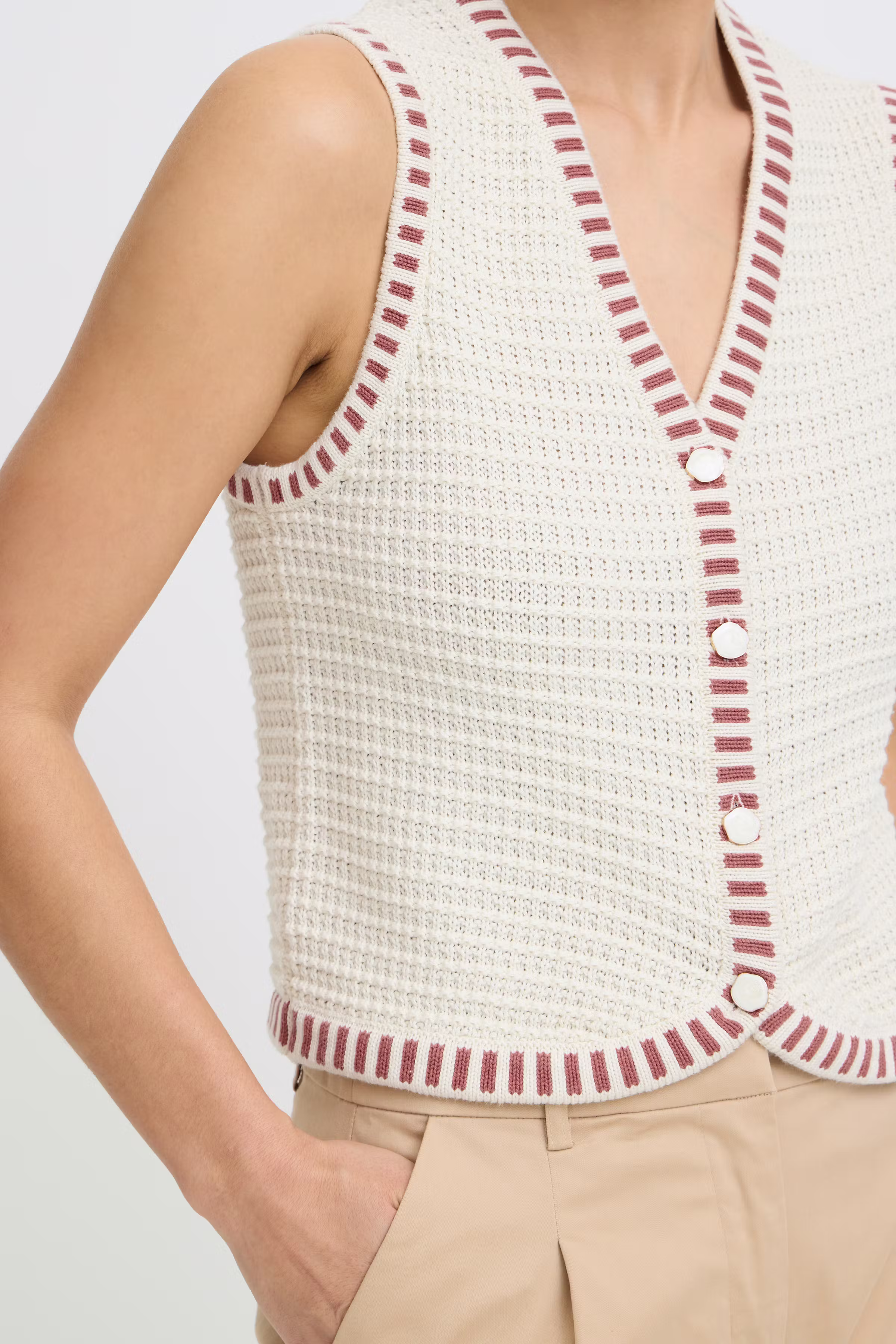 BYMIKALA Weste LOOKBOOK DETAIL 20818688-900011008