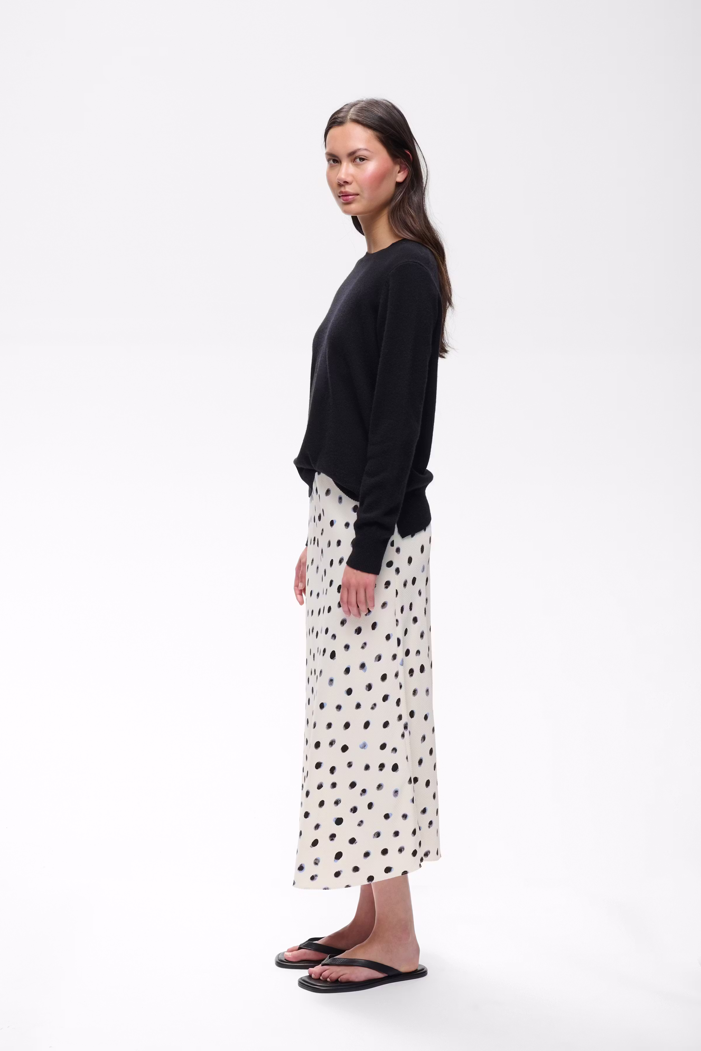 HENRIIW Skirt LOOKBOOK FRONT 30112737-900009019