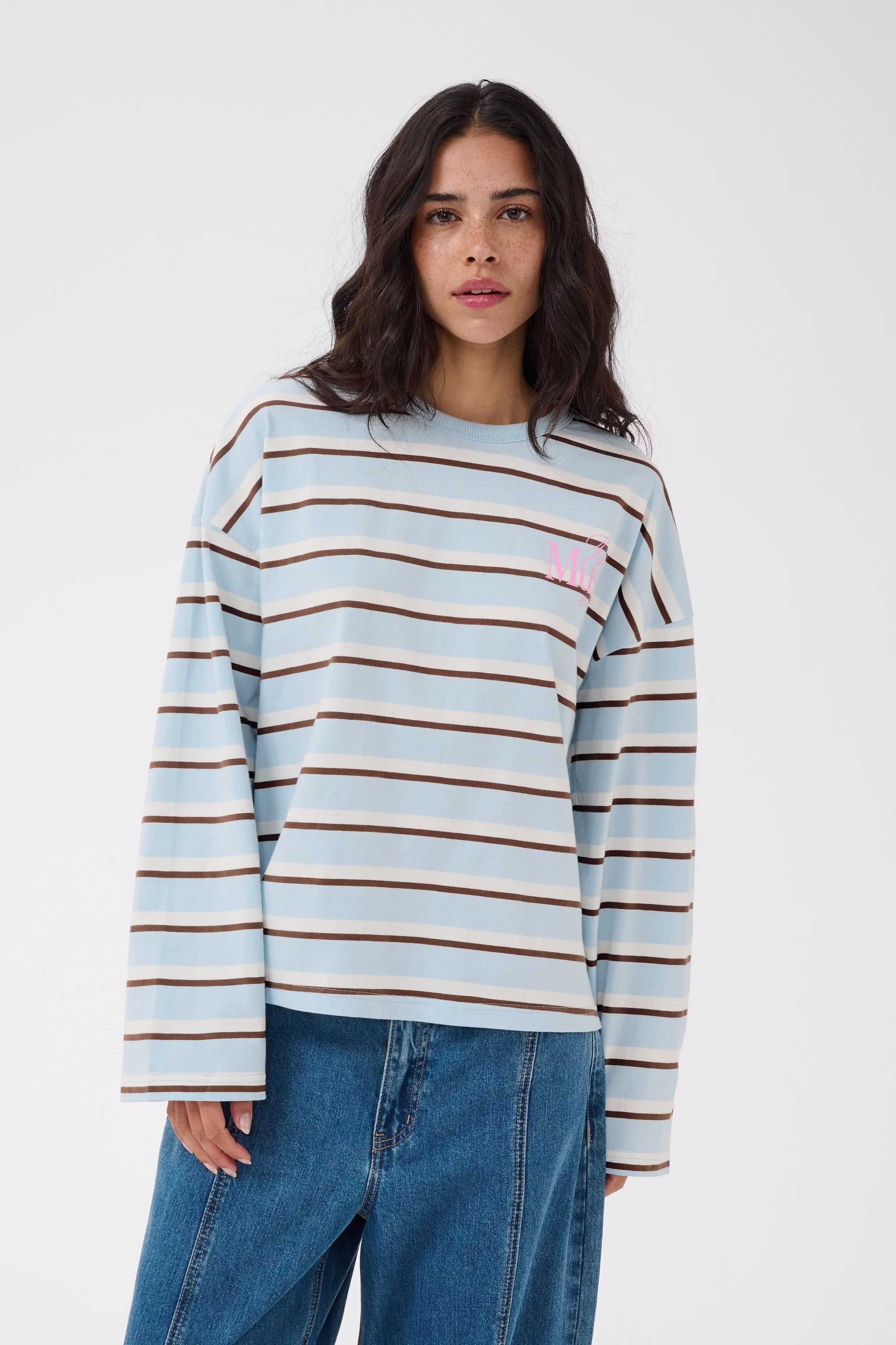 KAeloise T-shirt LOOKBOOK FRONT 10513128-1000756