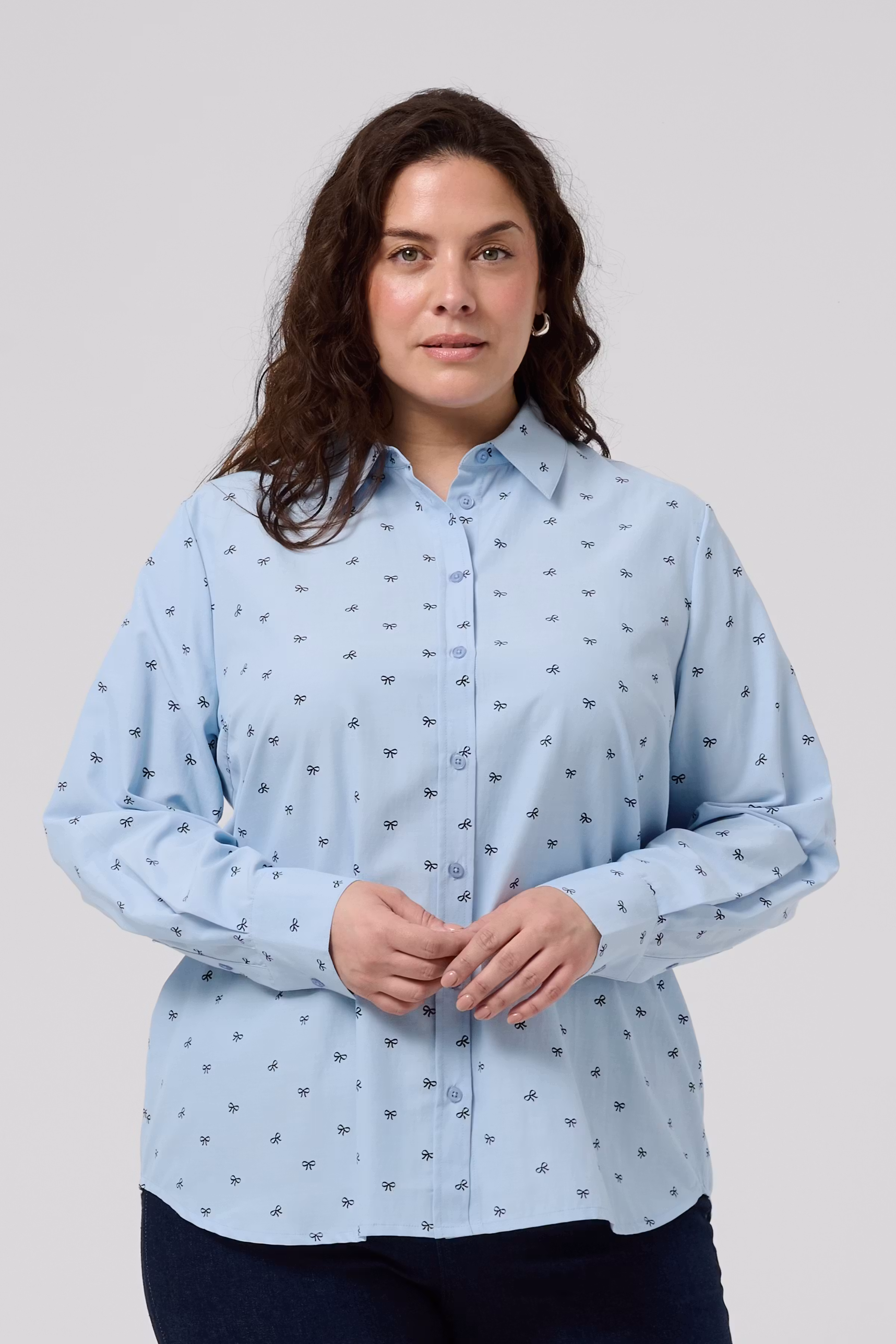 KCgiuly Hemd LOOKBOOK FRONT 10584223-1000512