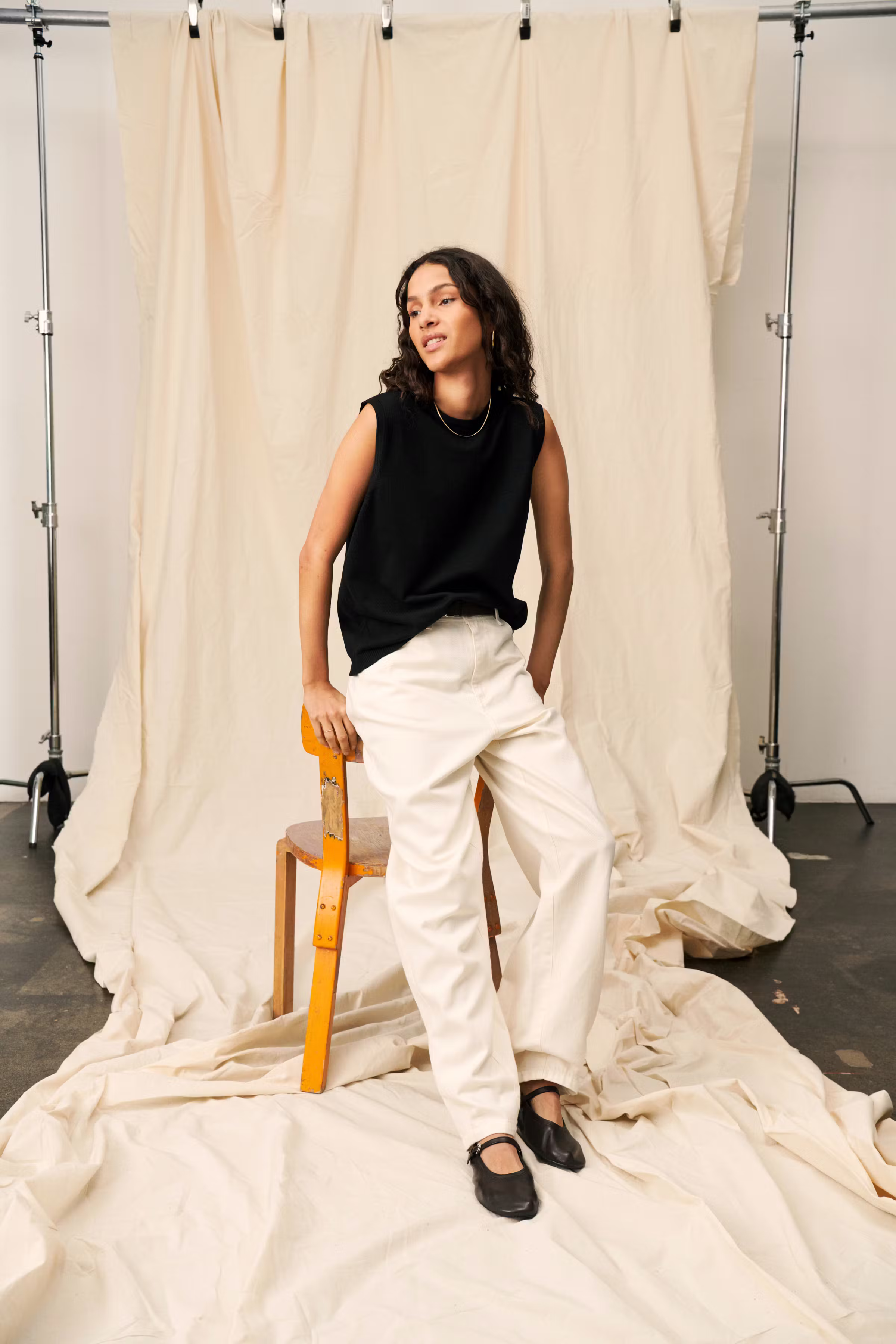 MilaSZ Vest LOCATION NONE 30511506-193911