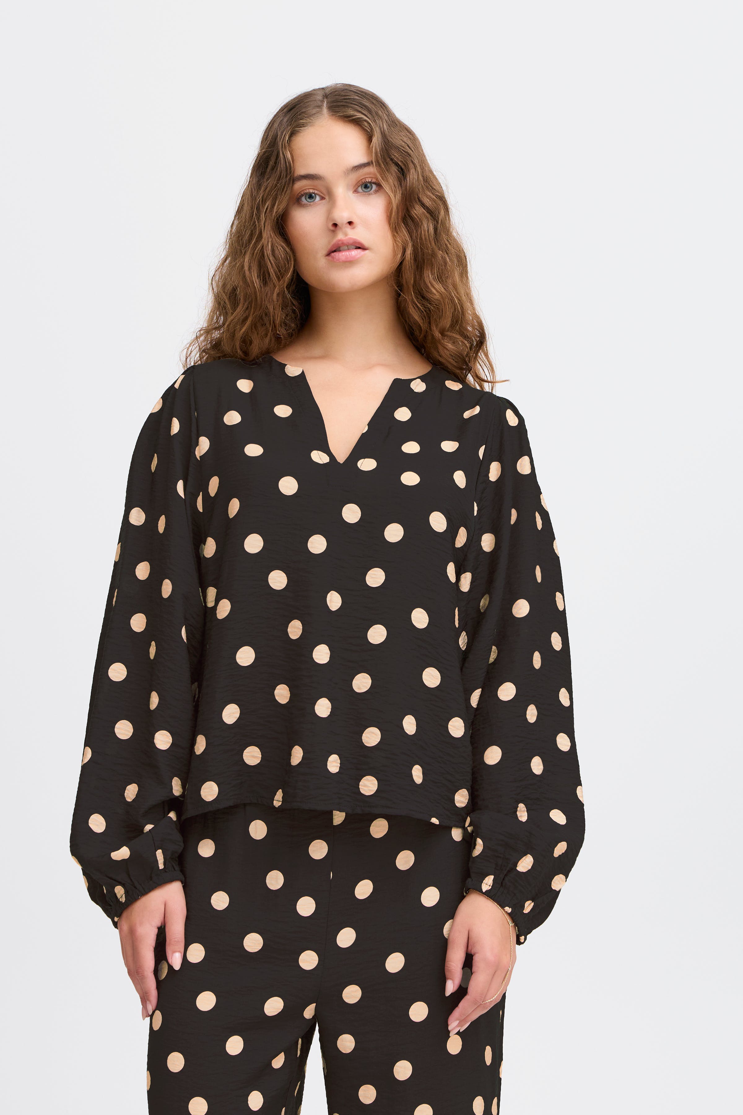 IXFRINIDA Blouse LOOKBOOK FRONT 20123565-194008