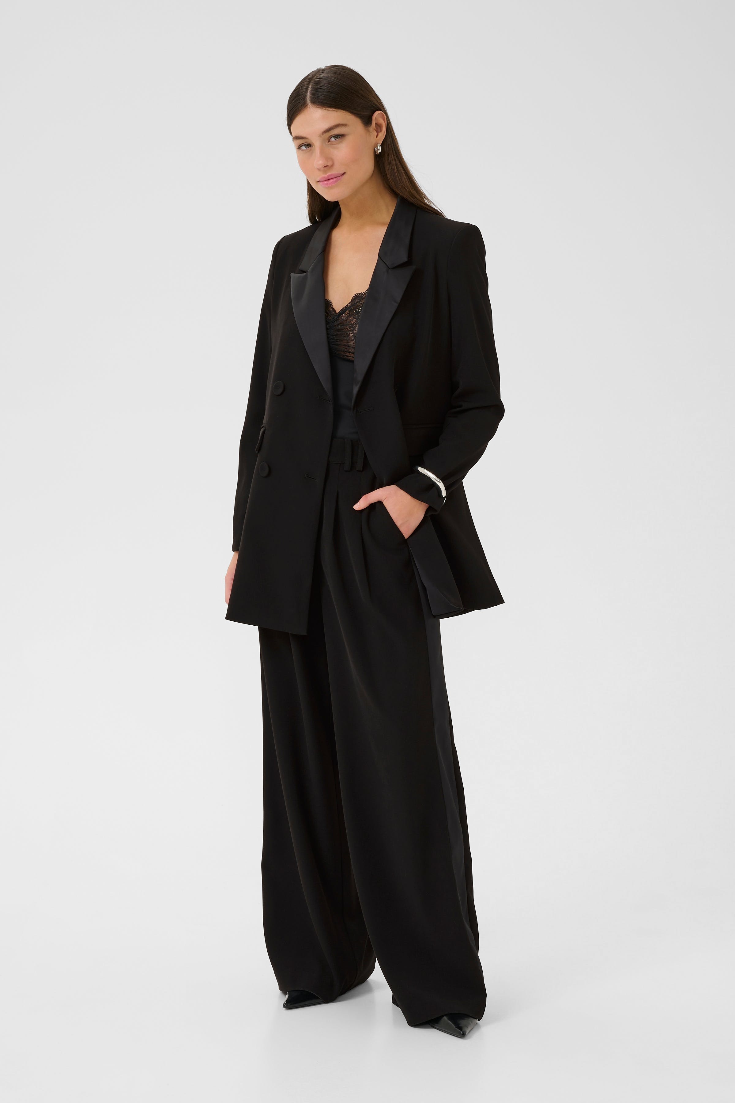 CUbelle Blazer LOOKBOOK FRONT 50112525-500012