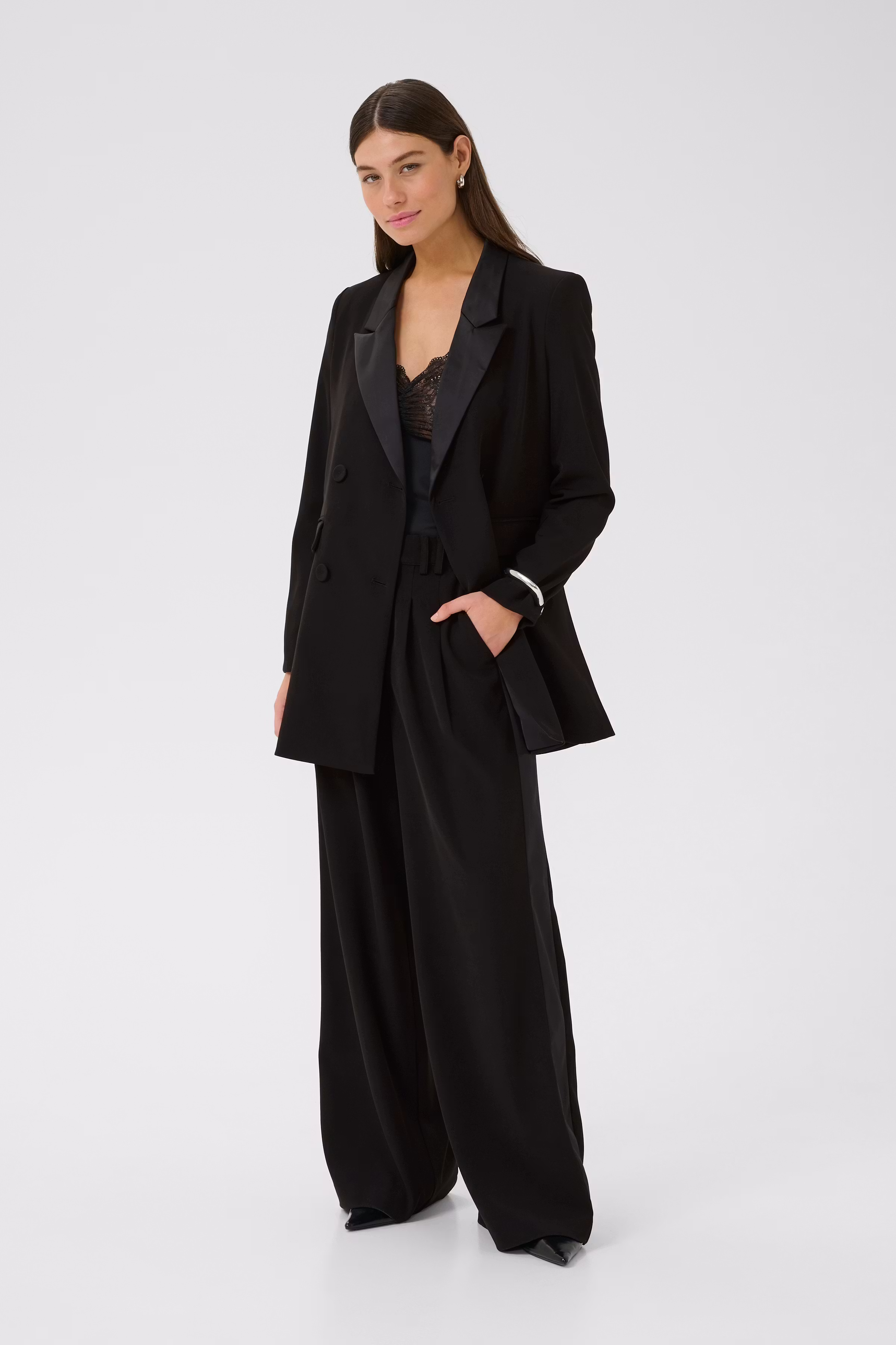 CUbelle Blazer LOOKBOOK FRONT 50112525-500012