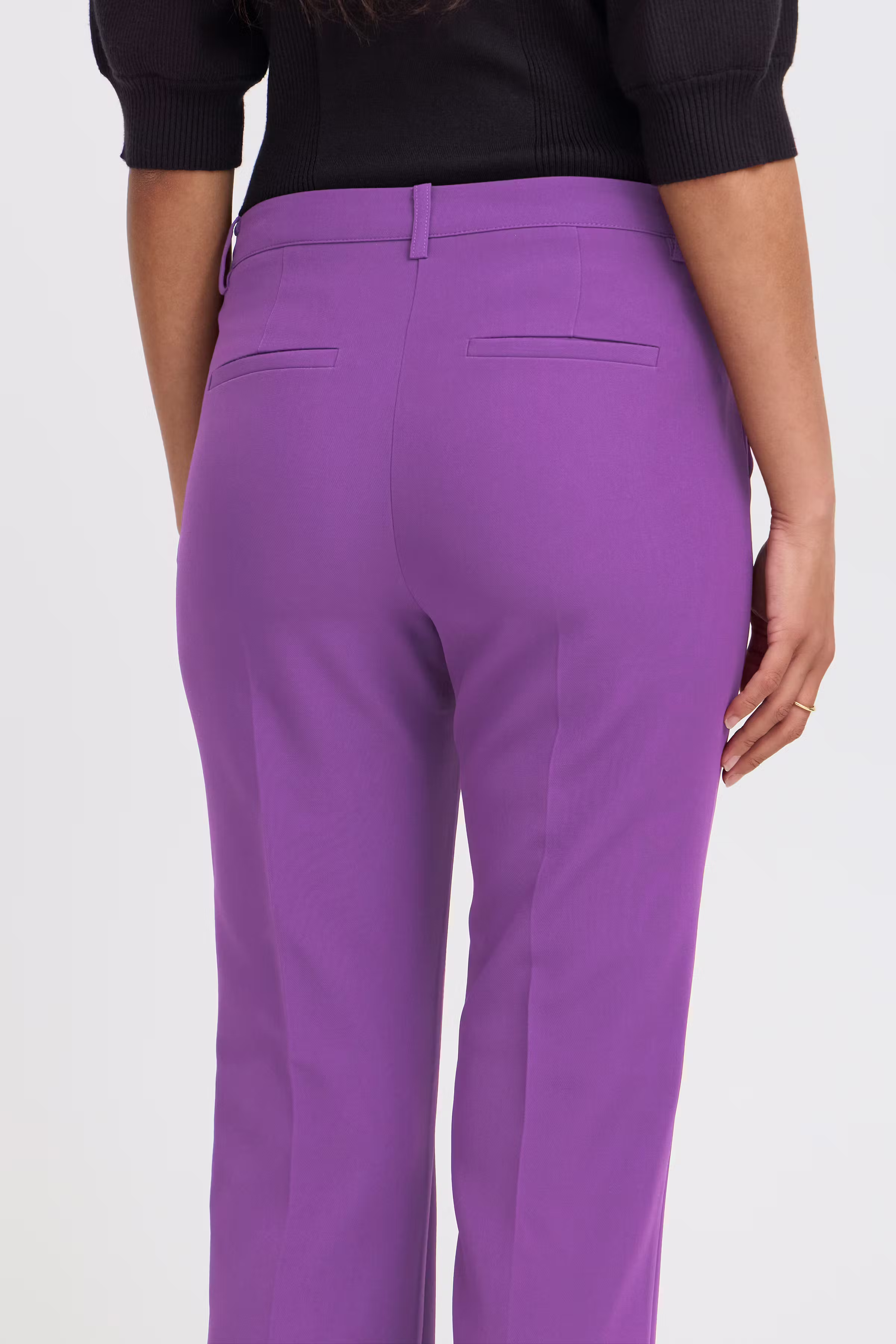 IHLEXI Trousers LOOKBOOK DETAIL 20111211-193528