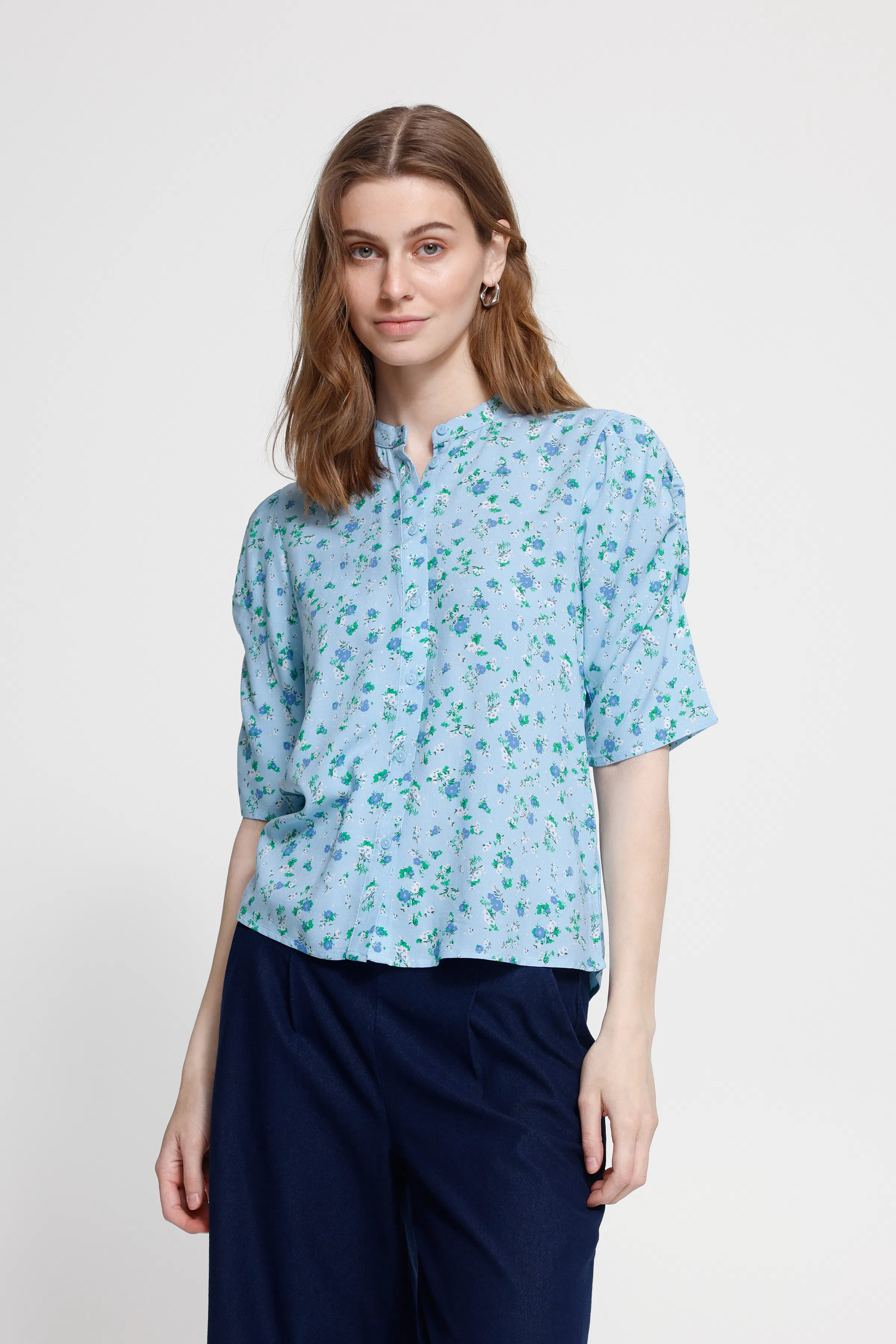 IHVERA Skjorte LOOKBOOK FRONT 20123620-900007500