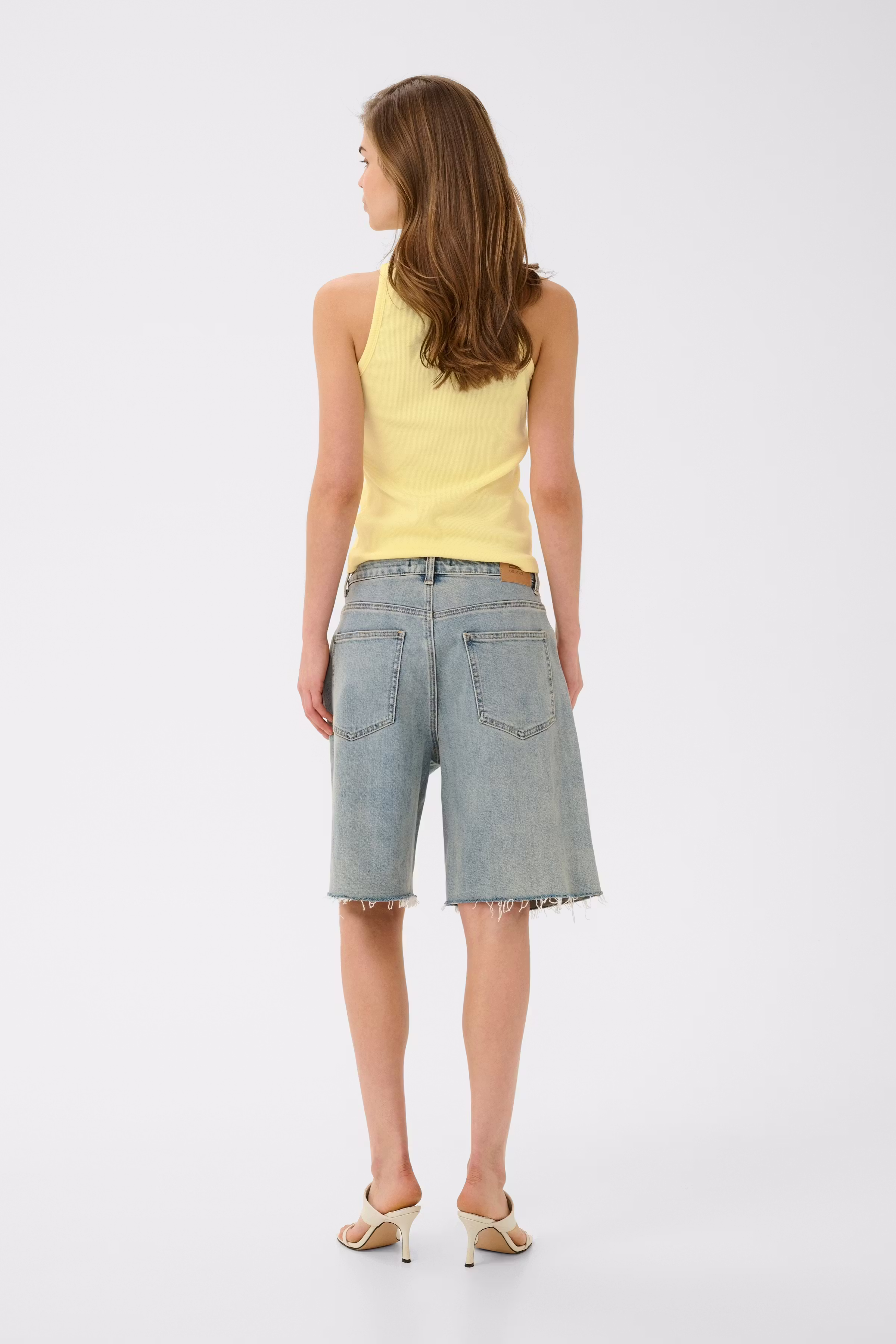 GZdrew Top LOOKBOOK BACK 10910066-120722