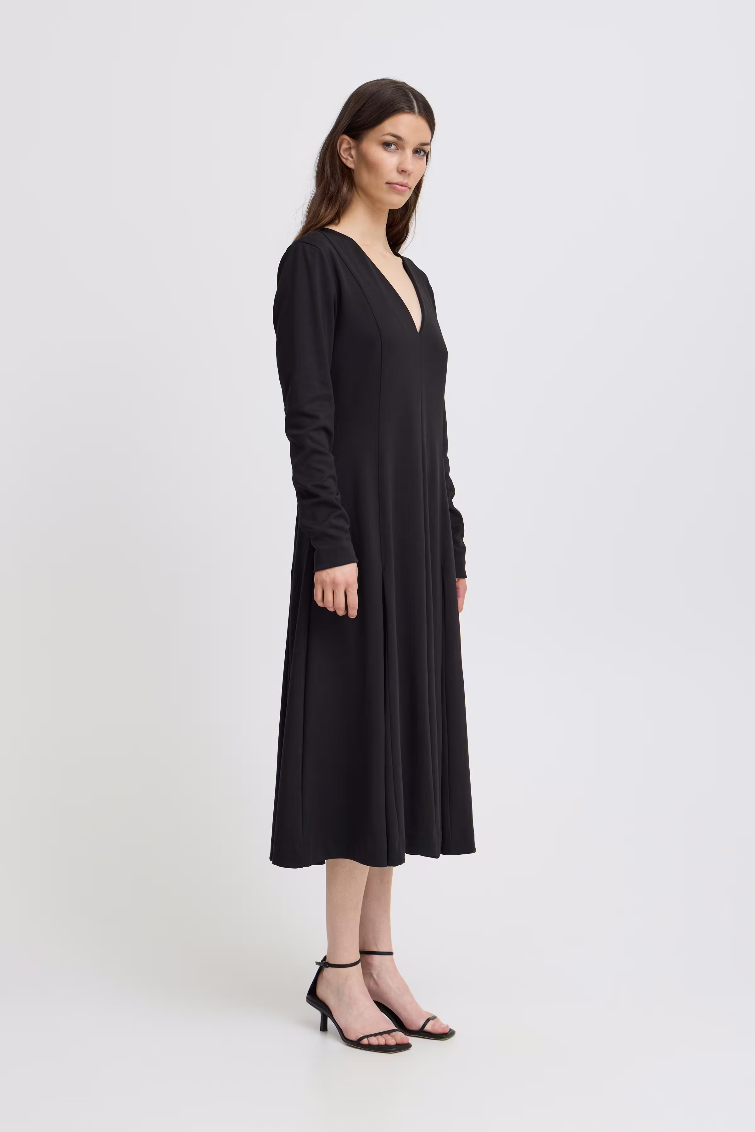IHSIMONSE Kjole LOOKBOOK FRONT 20121794-194008