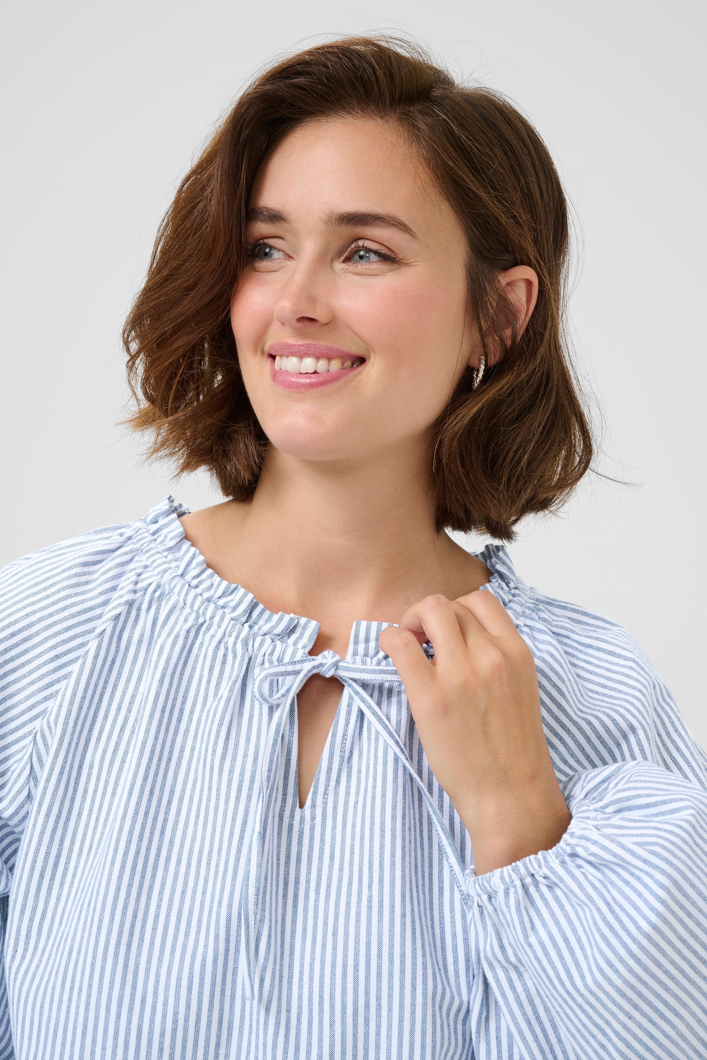 KAnelly Bluse LOOKBOOK DETAIL 10552398-108067