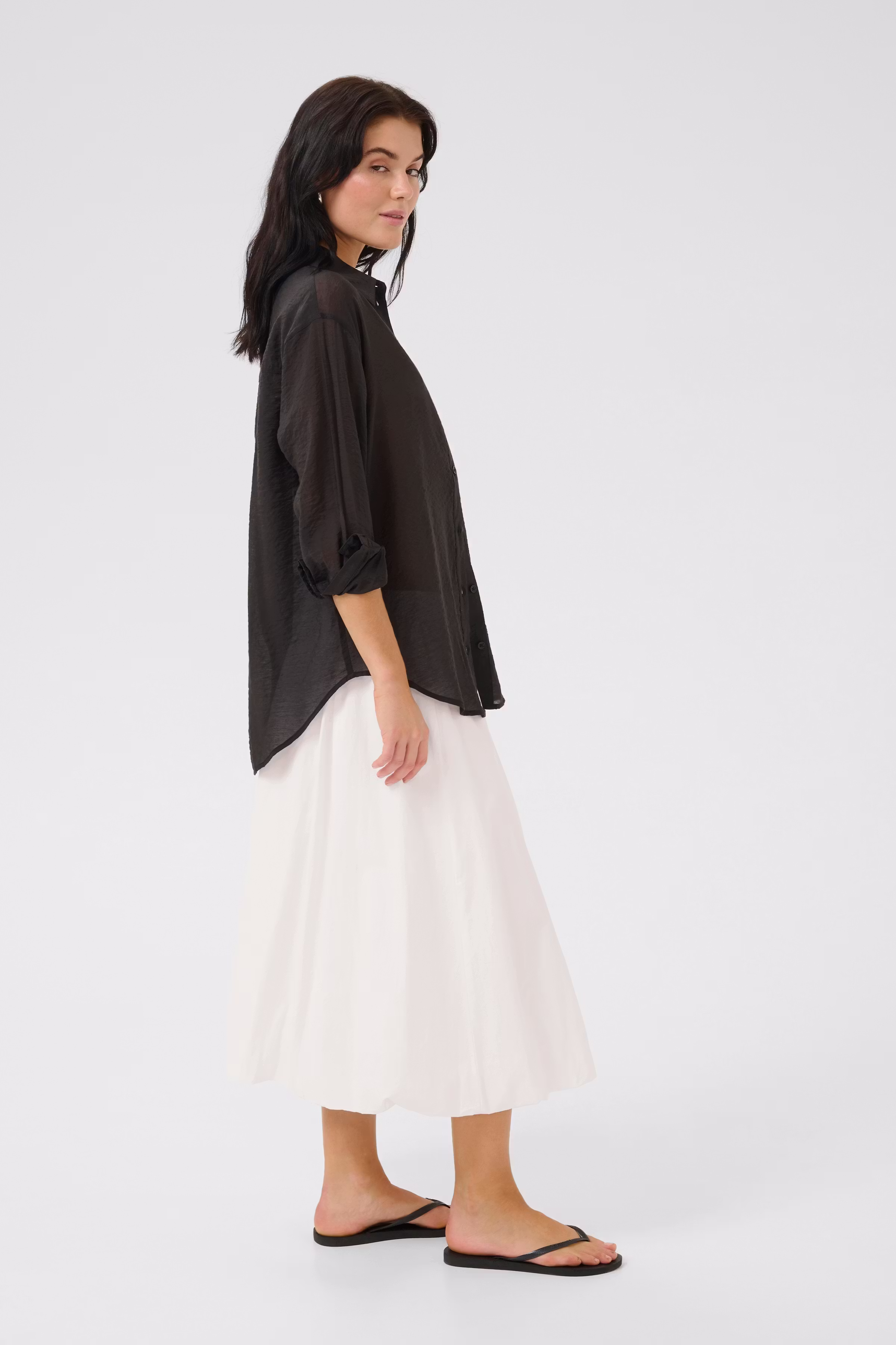 SunnaMW Skirt LOOKBOOK FRONT 10705147-110601