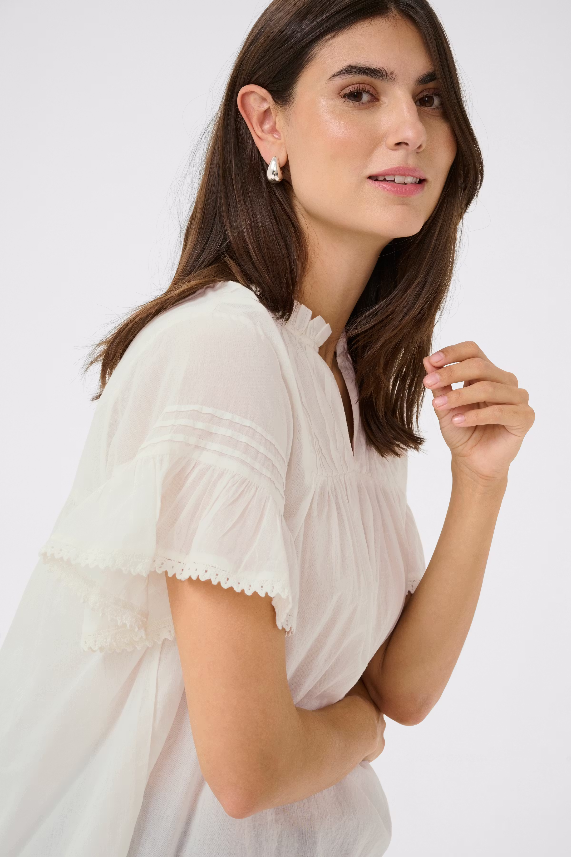 CUcybelle Blouse LOOKBOOK DETAIL 50111937-500013