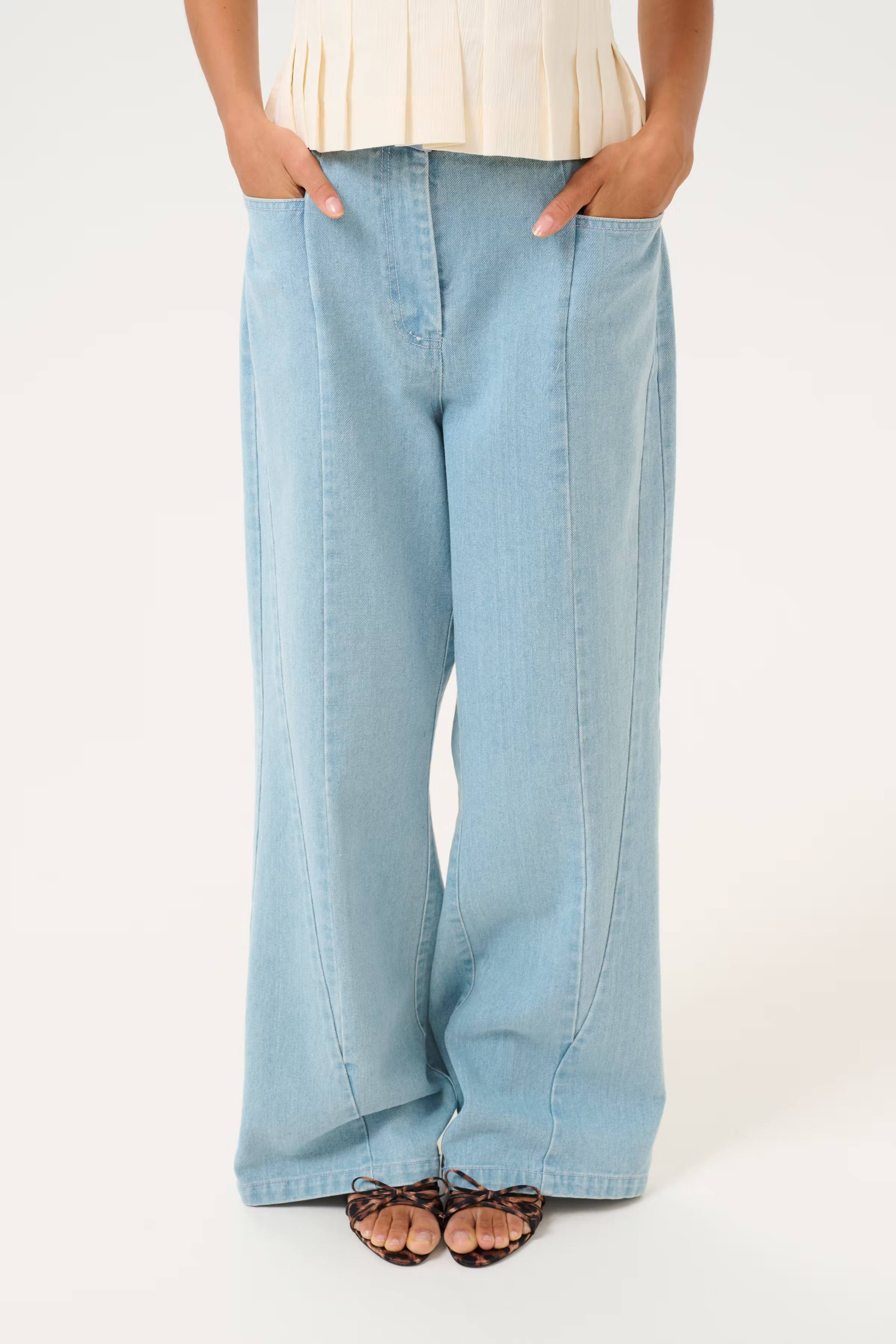 KBVipper Jeans LOOKBOOK FRONT 10105477-100129