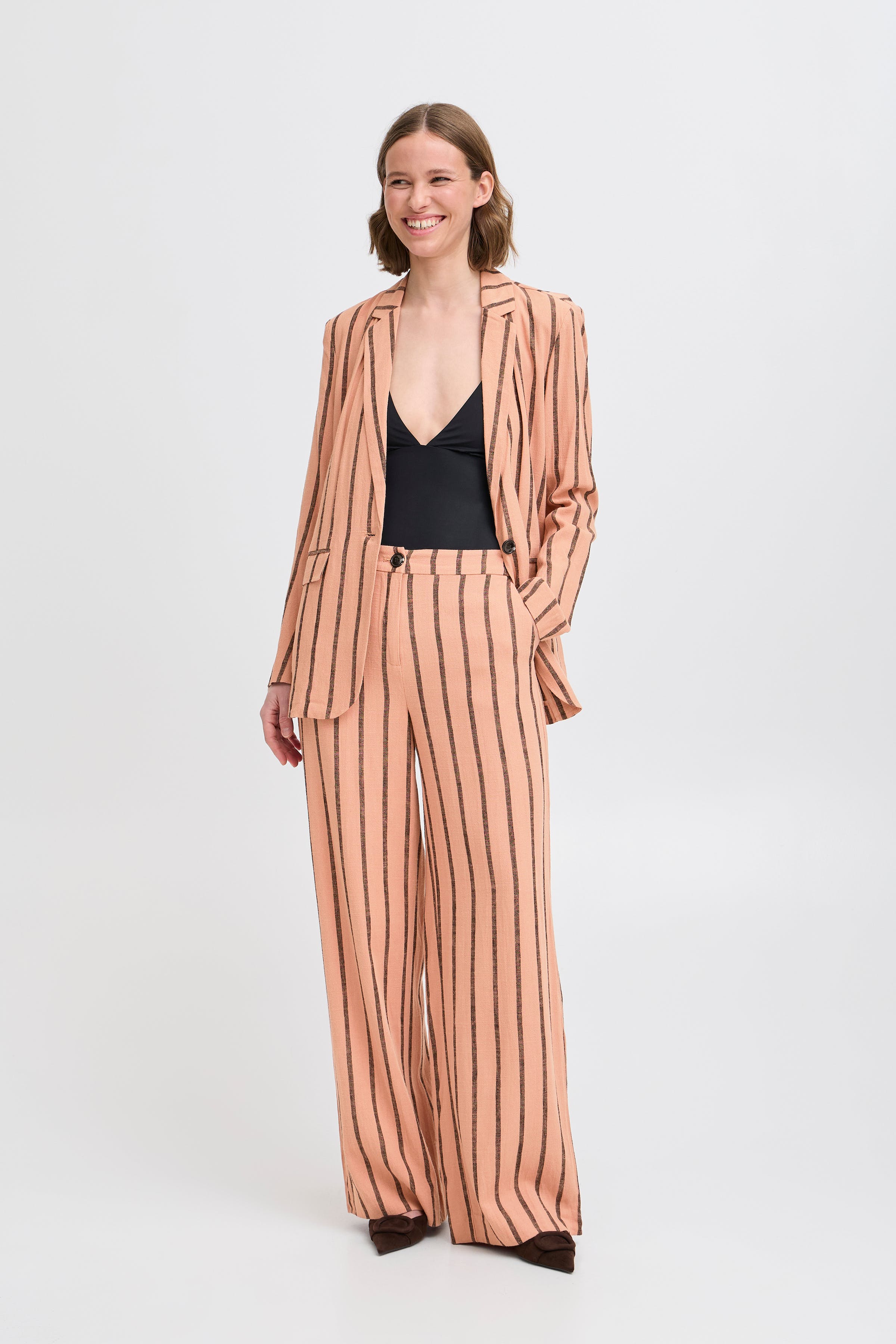 BYJOHANNA Hose LOOKBOOK FRONT 20816742-204684