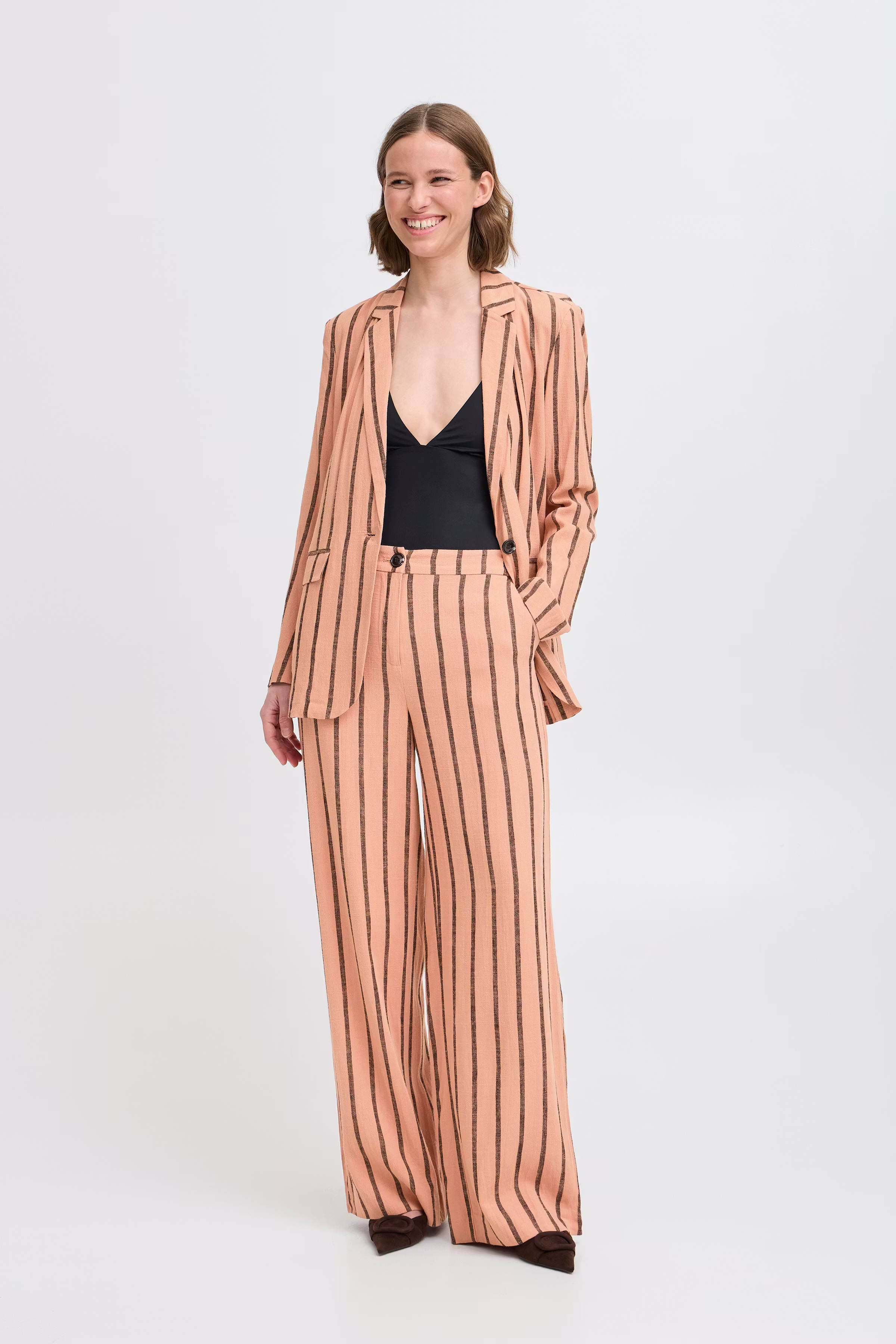 BYJOHANNA Hose LOOKBOOK FRONT 20816742-204684