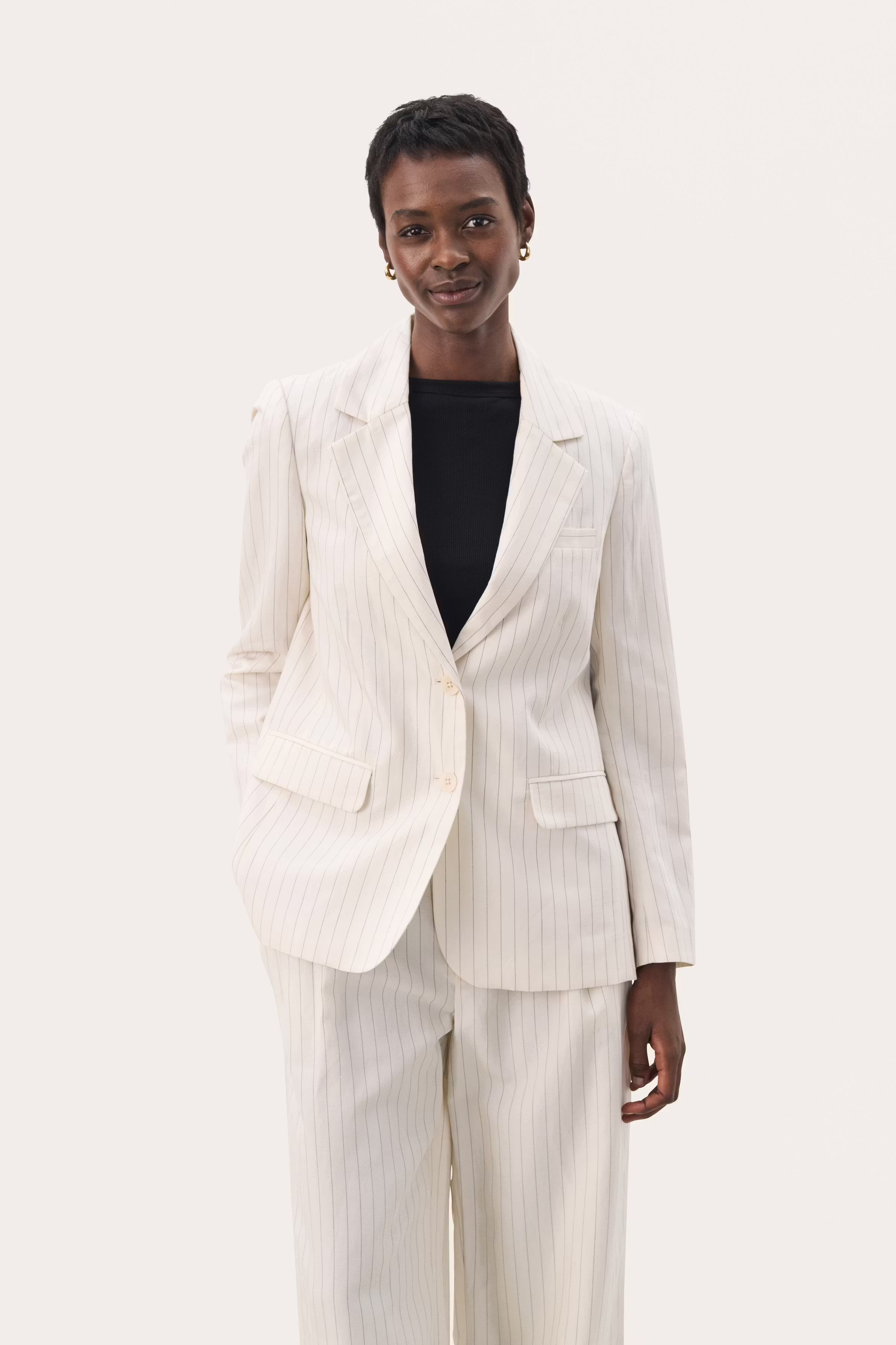 NikoletaPW Blazer LOCATION NONE 30309774-303910