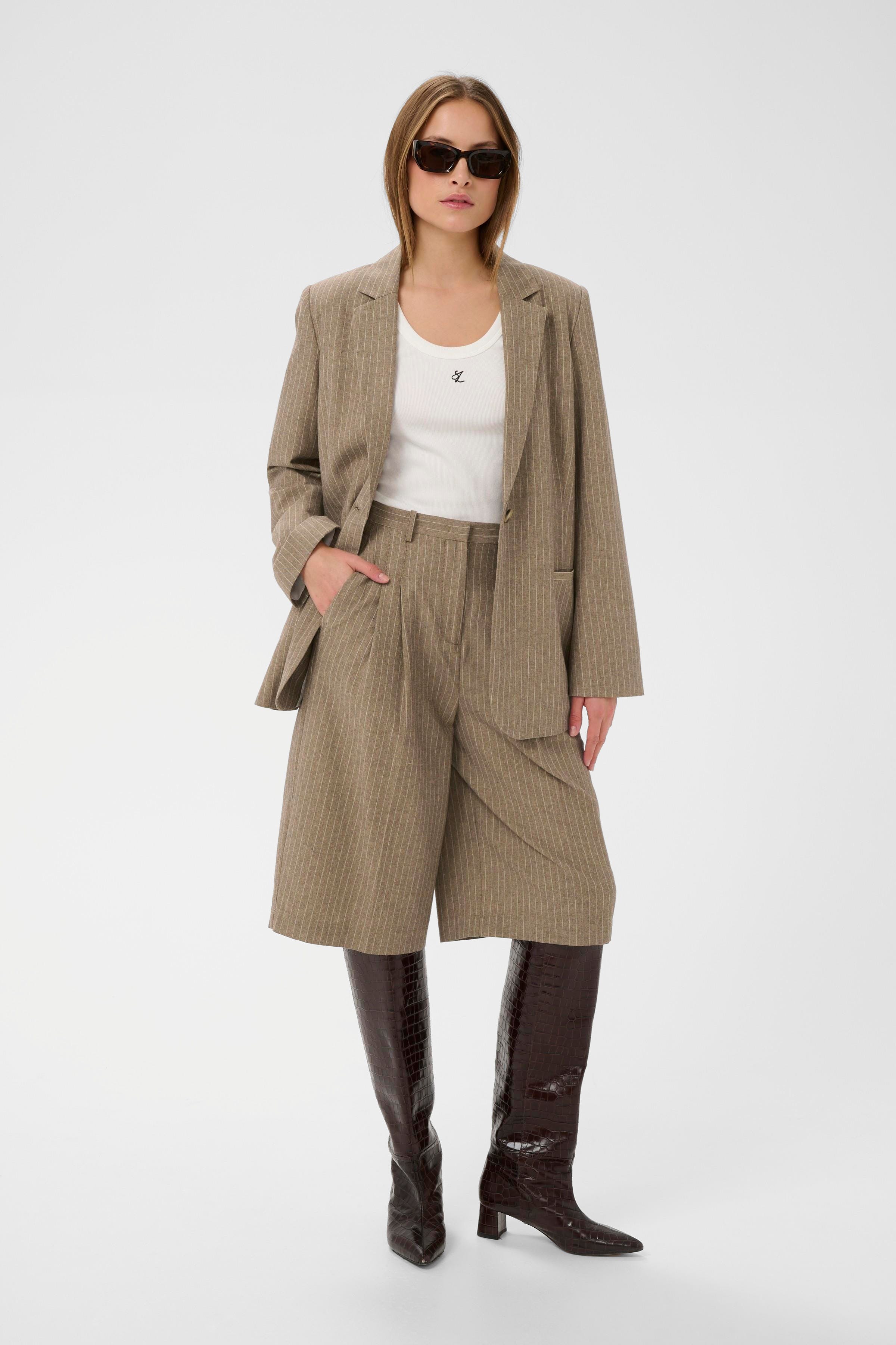 SLGinevra Shorts LOOKBOOK FRONT 30409040-304684