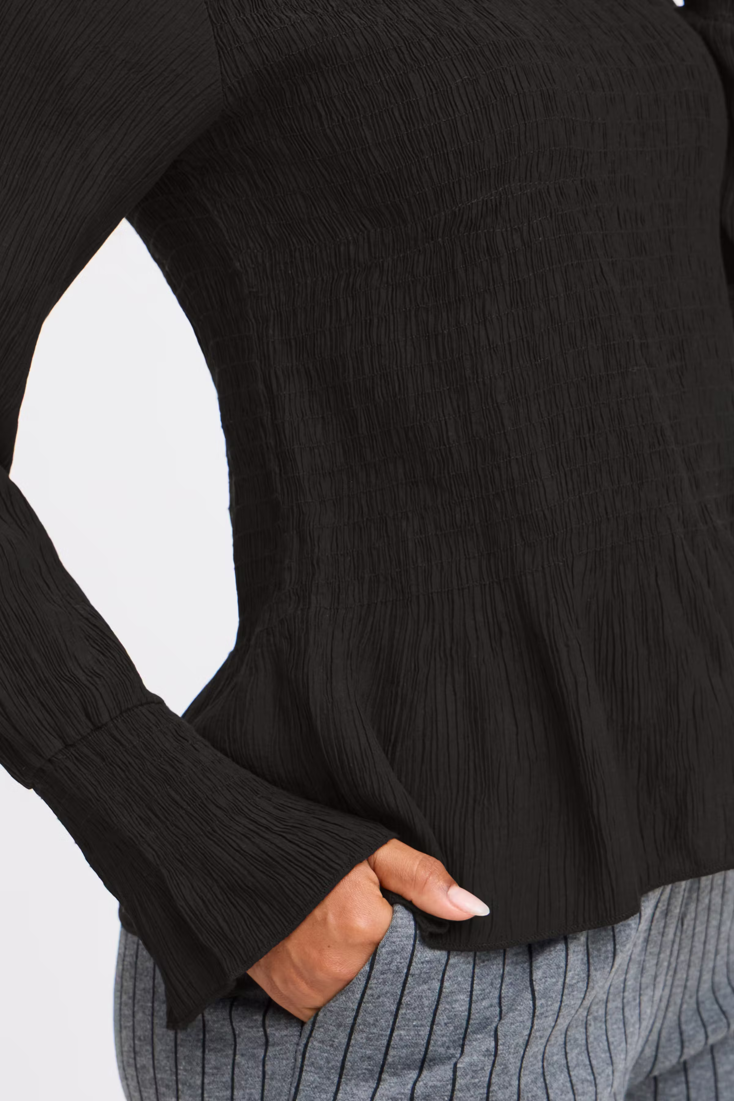 SBINGEBORG Bluse LOOKBOOK DETAIL 22100787-190303