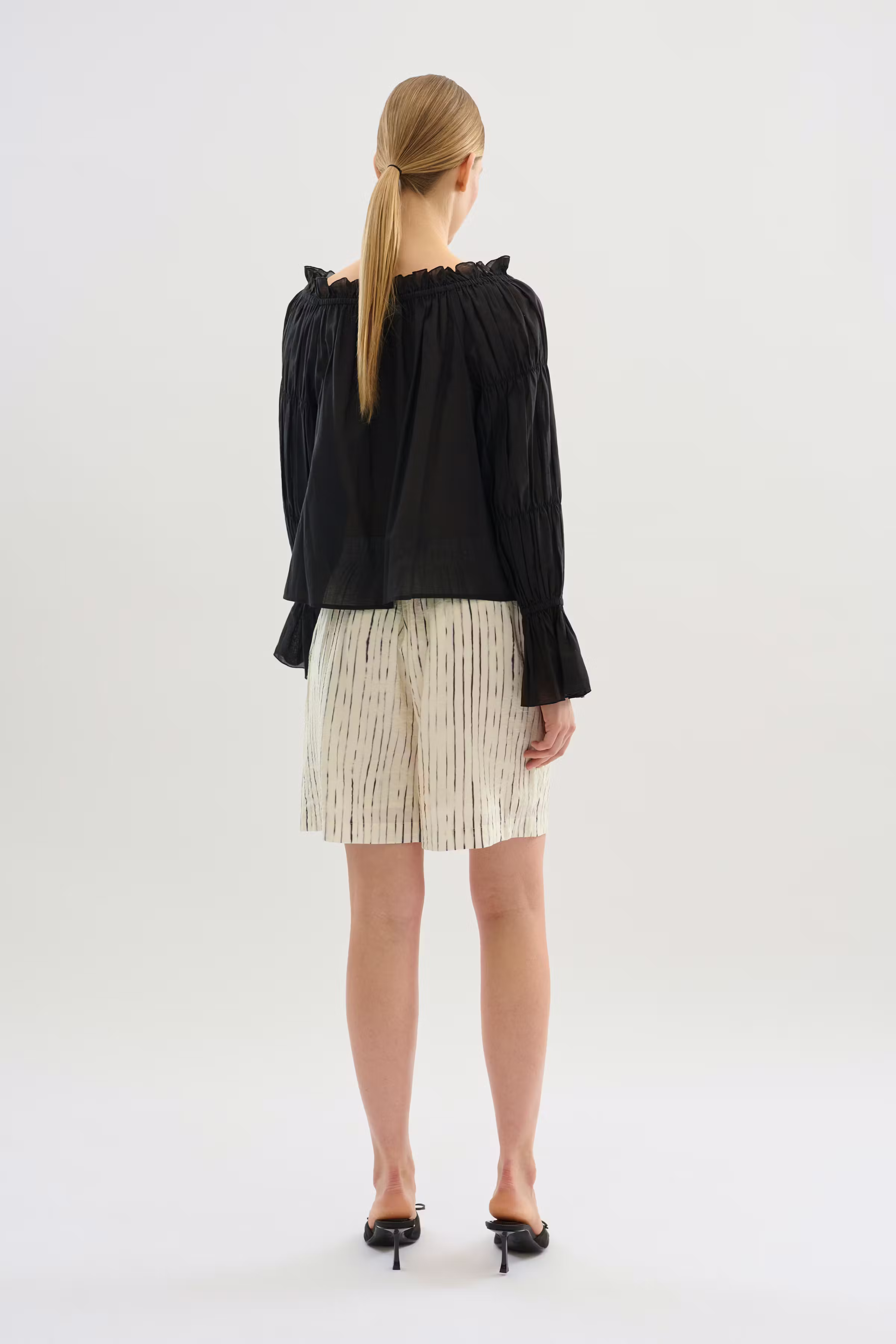 KBOsla Shorts LOOKBOOK BACK 10105109-105881