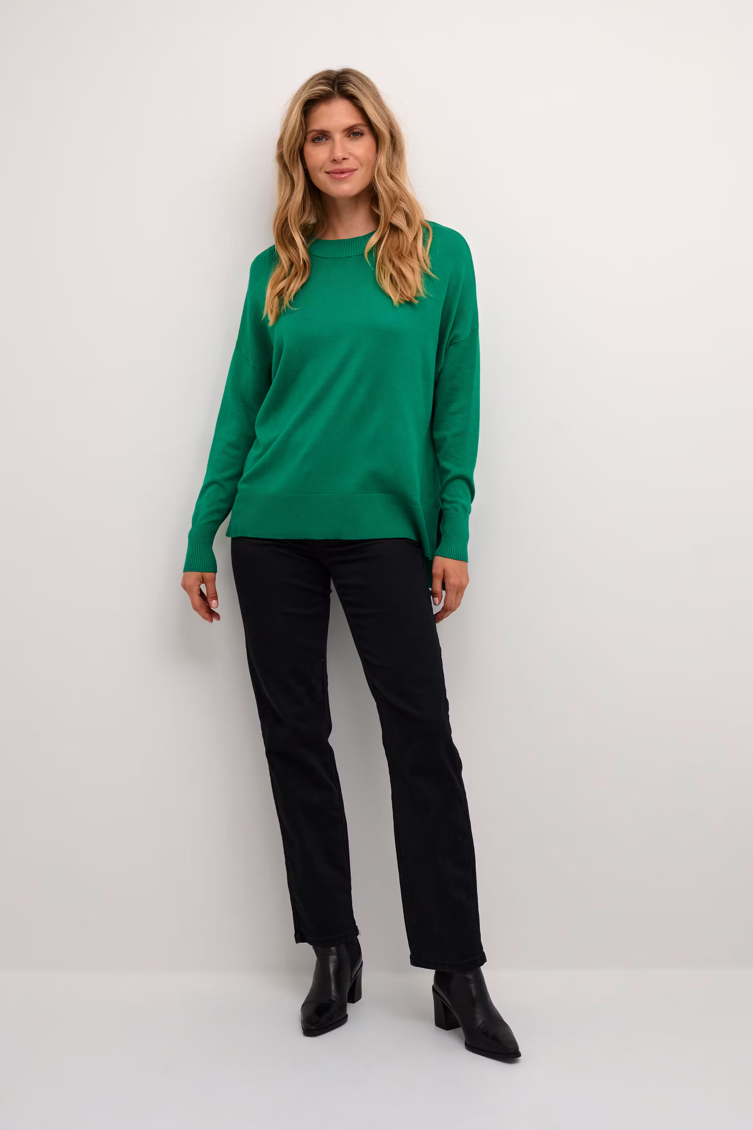 BPalona Pullover LOOKBOOK FRONT 10590383-185633B