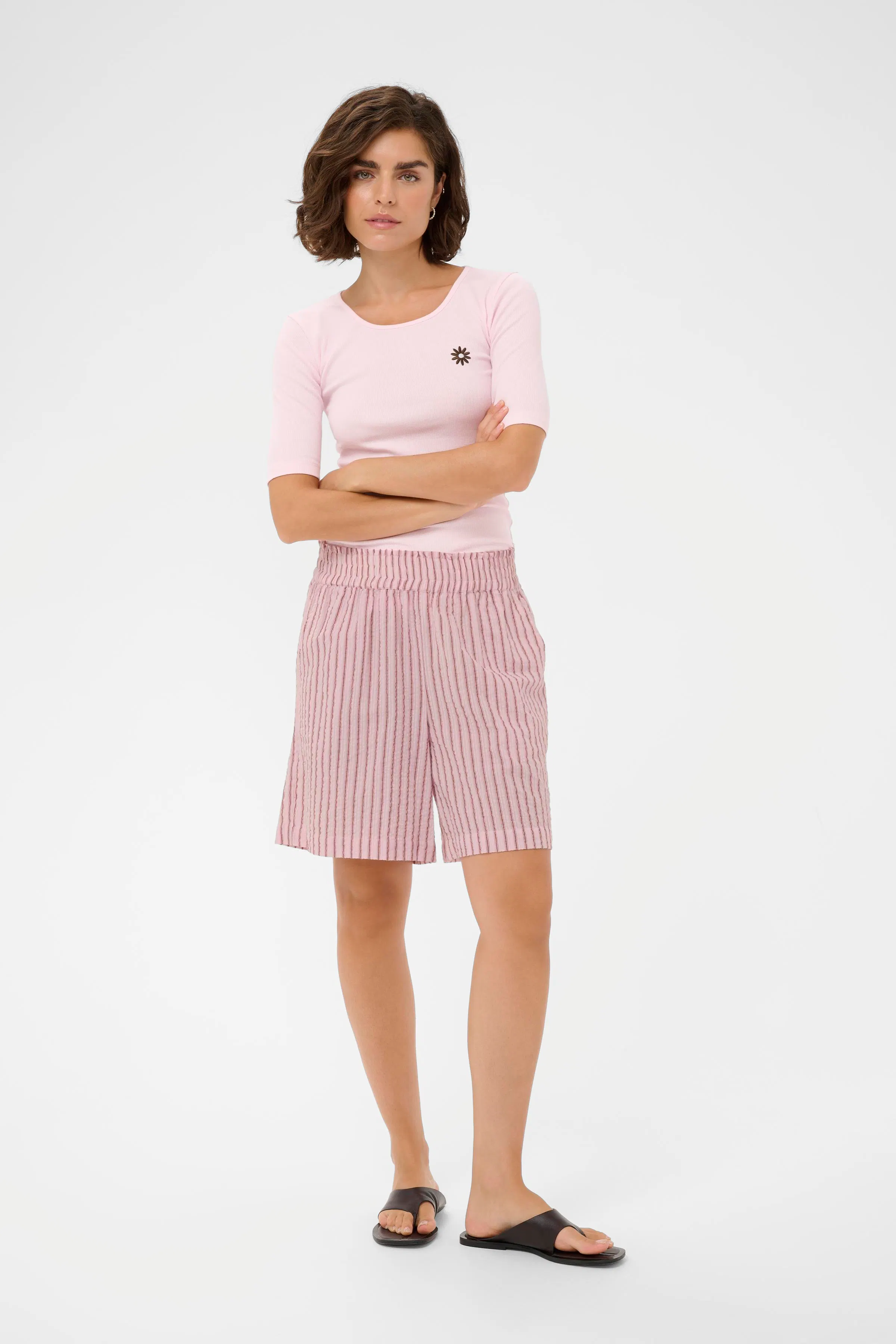 KAlara Shorts LOOKBOOK FRONT 10511505-109318