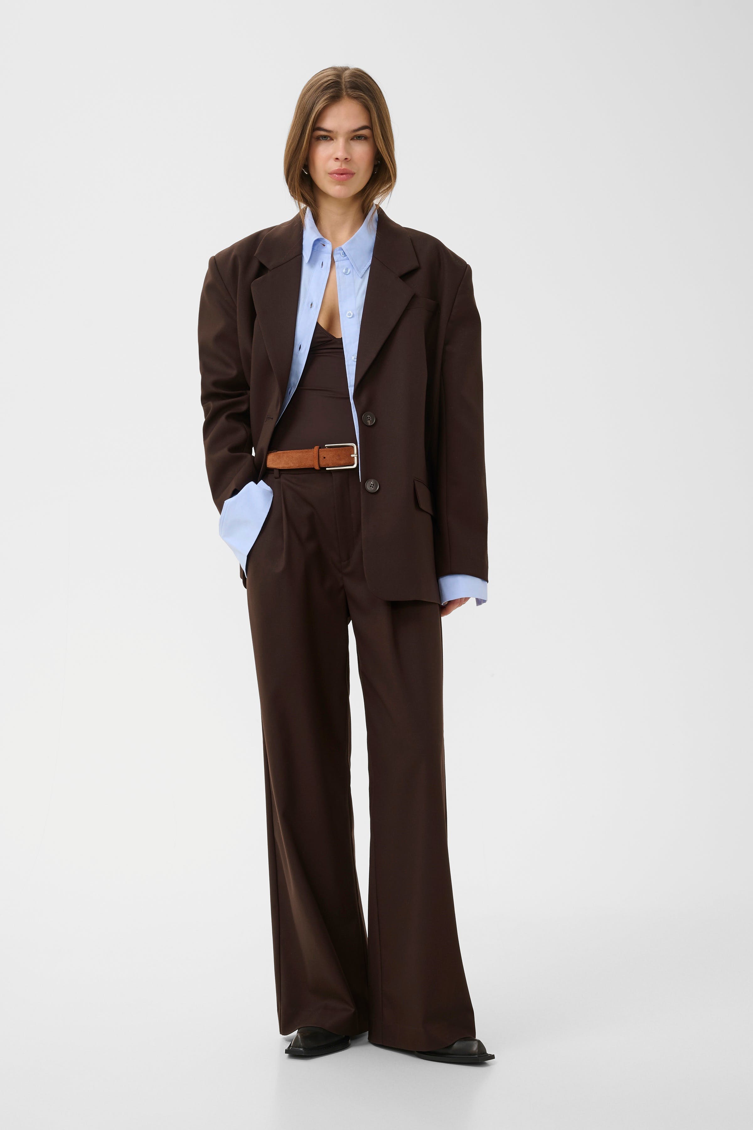 GZpaula Blazer LOOKBOOK FRONT 10910493-191106