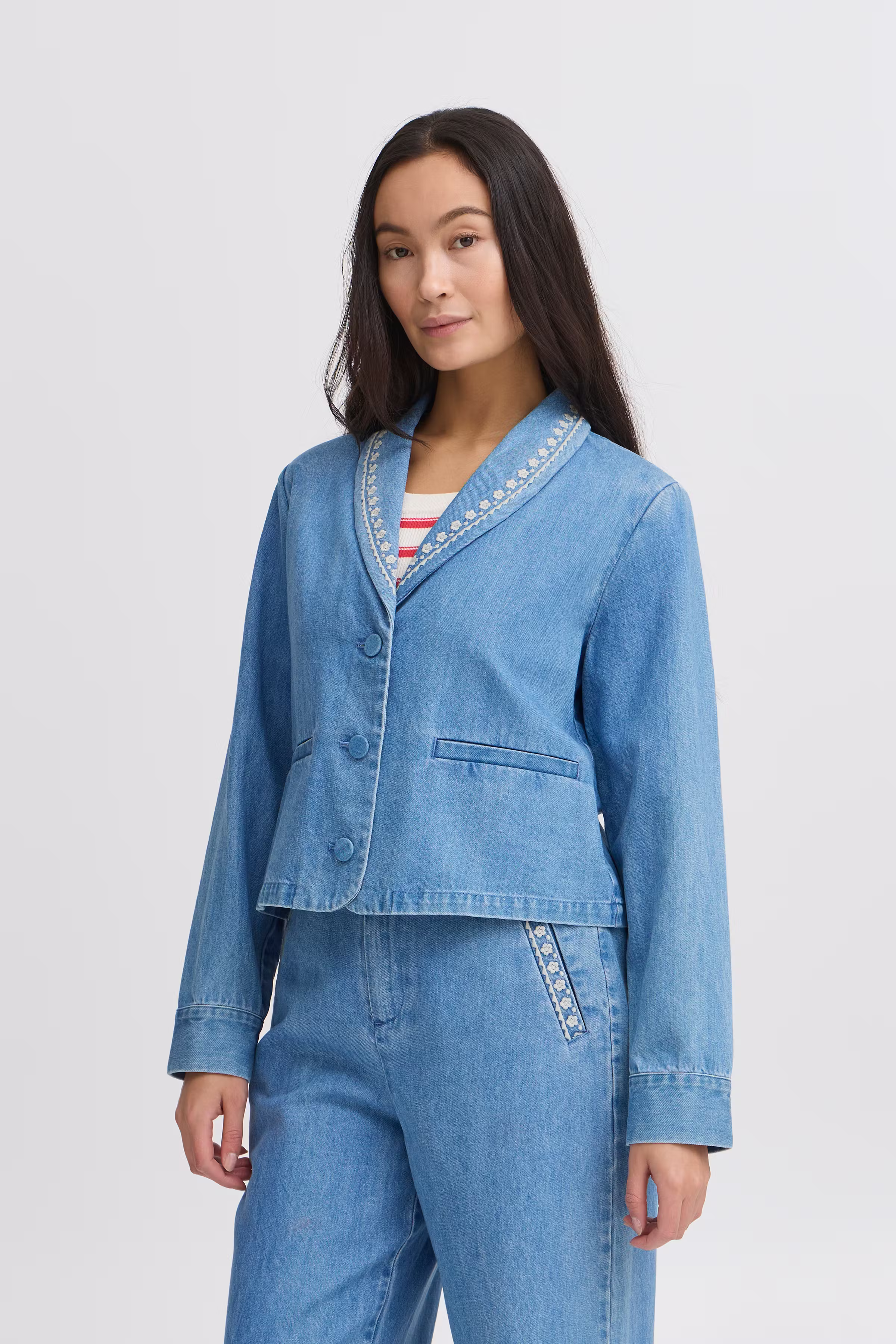 IRTAWNY Blazer LOOKBOOK FRONT 20122715-203935