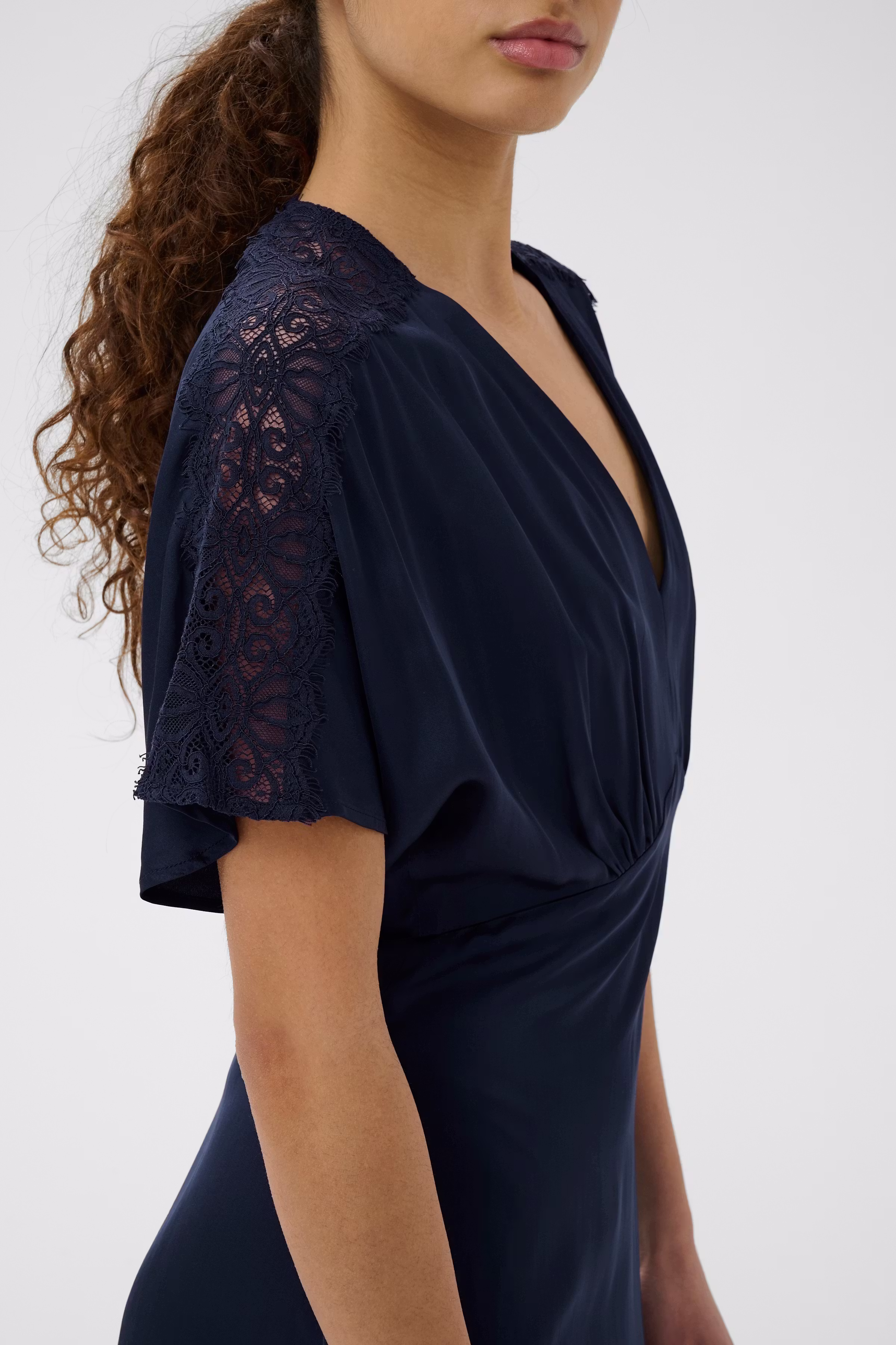 BallaIW Dress LOOKBOOK DETAIL 30111217-193831