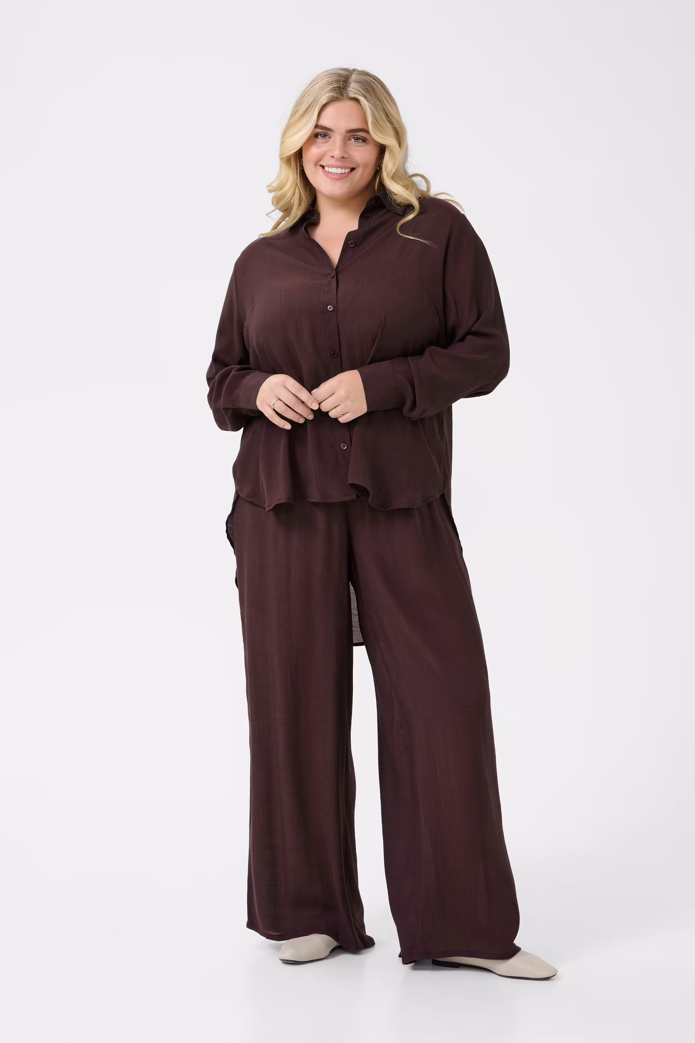 KCalia Shirt LOOKBOOK FRONT 10583465-191619