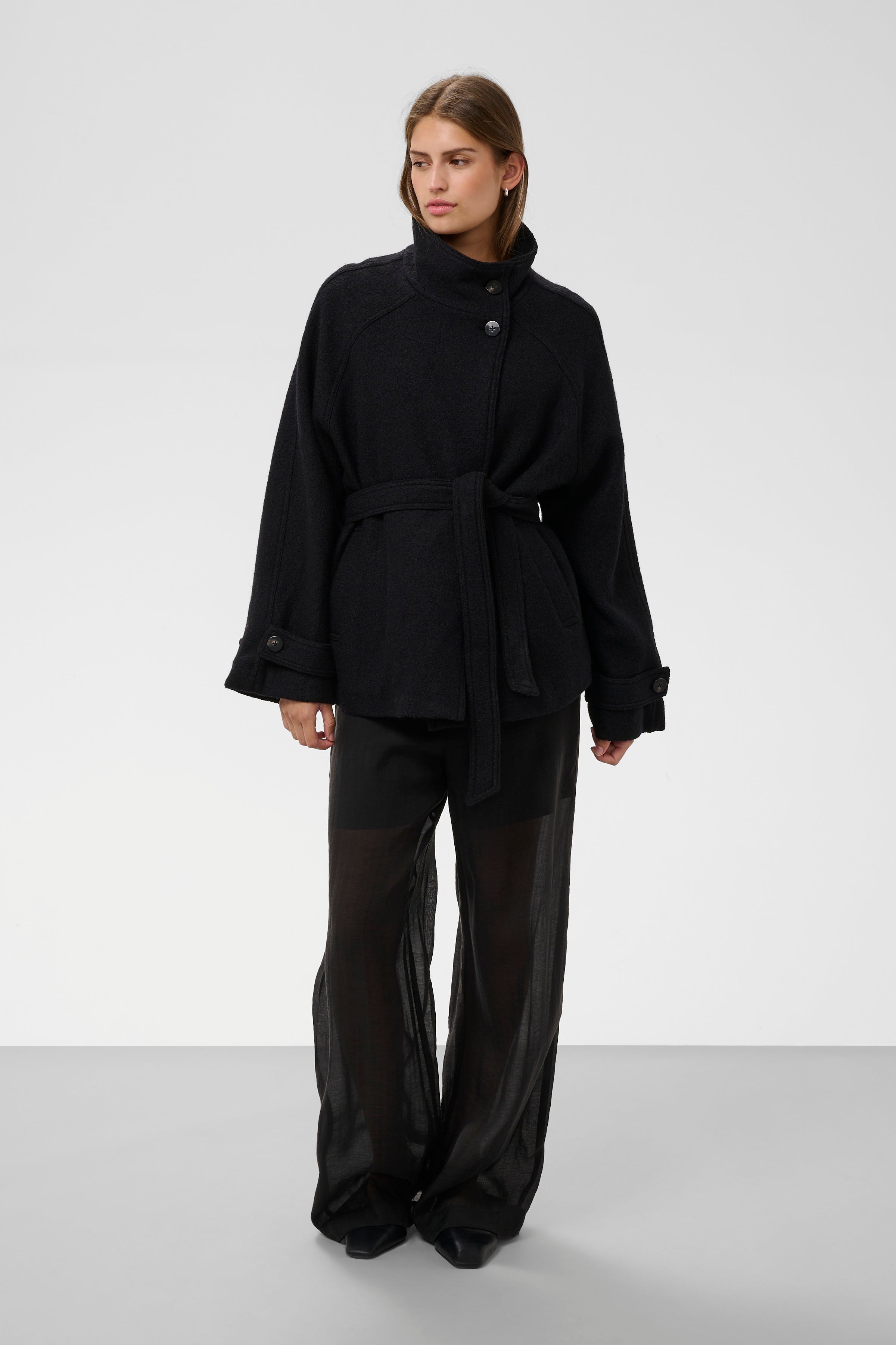 SLAngelina Outerwear LOOKBOOK FRONT 30409338-194008