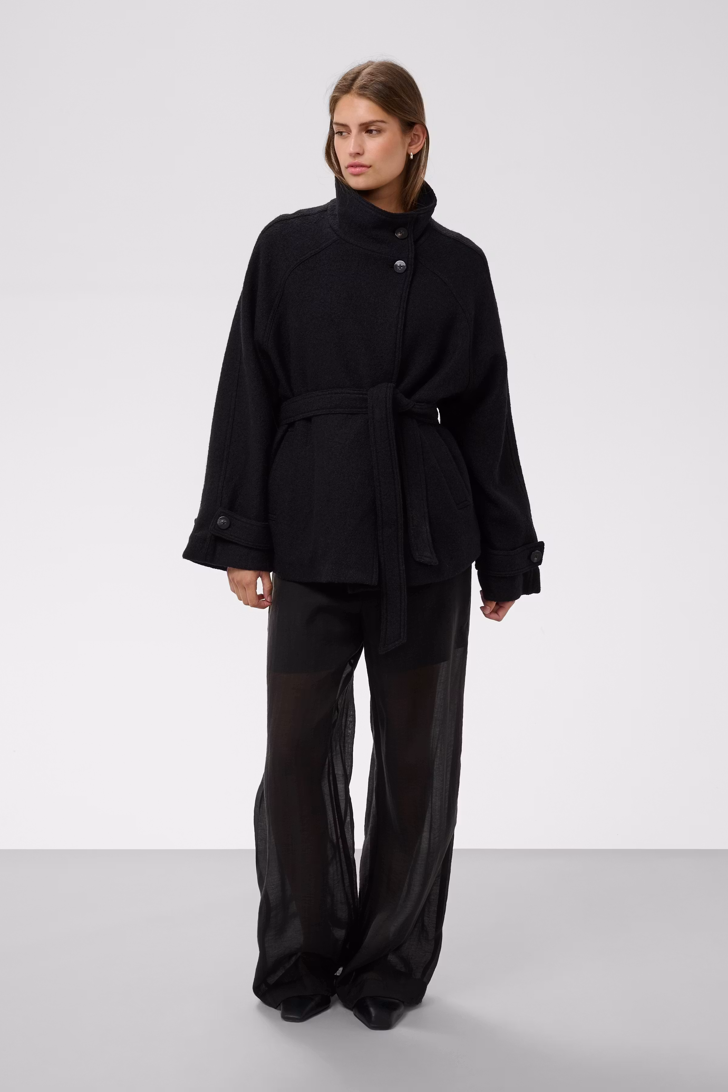 SLAngelina Outerwear LOOKBOOK FRONT 30409338-194008