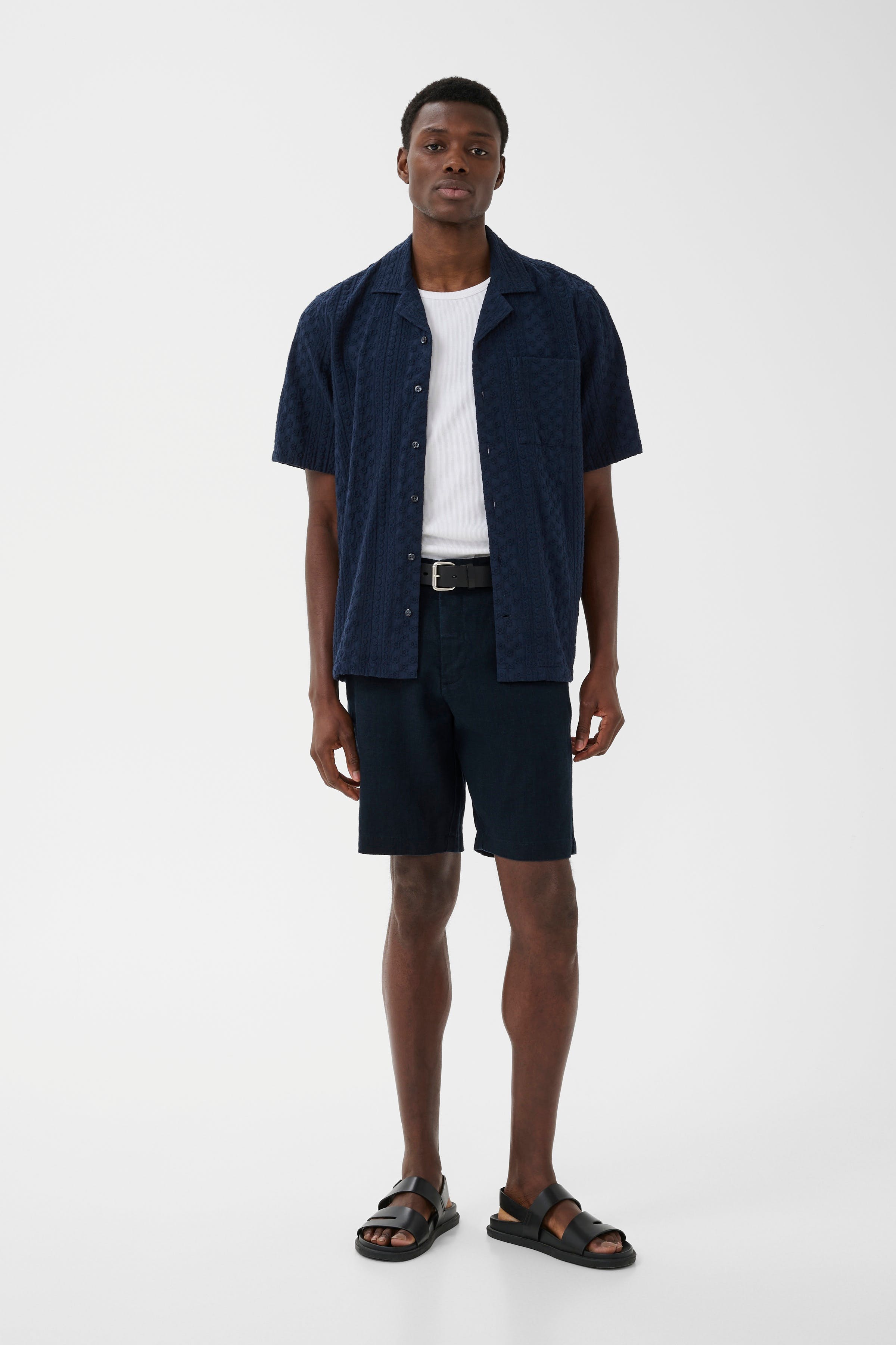 MAharlow Shorts LOOKBOOK FRONT 30209072-194011