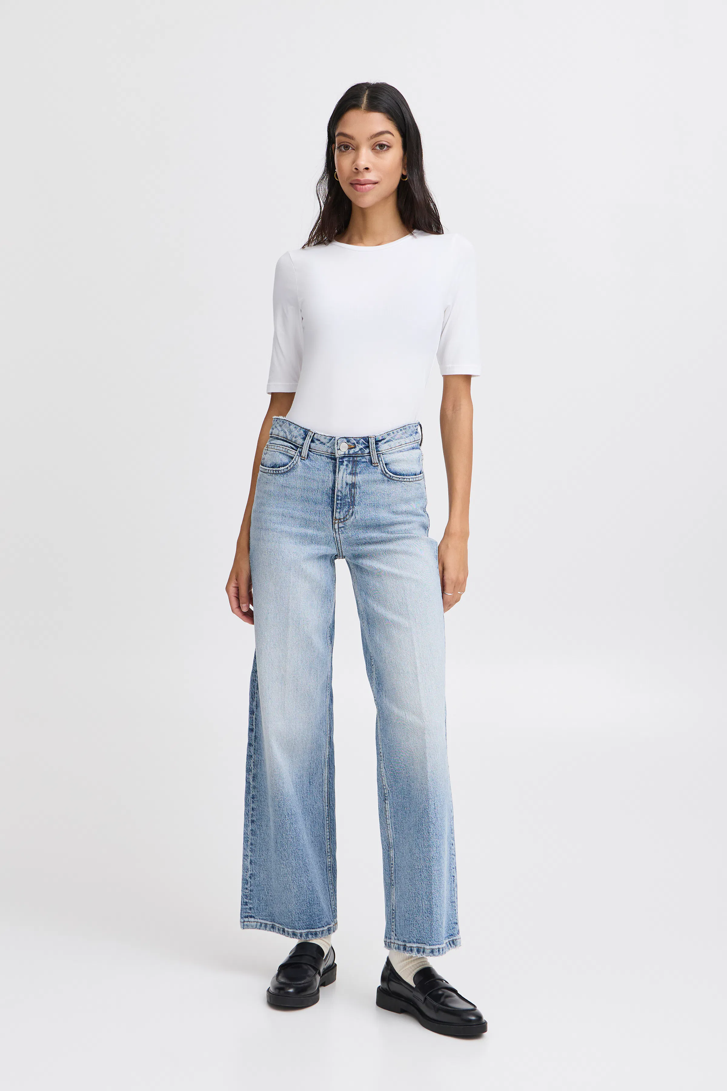 BYPamila T-shirt LOOKBOOK FRONT 20806528-80100