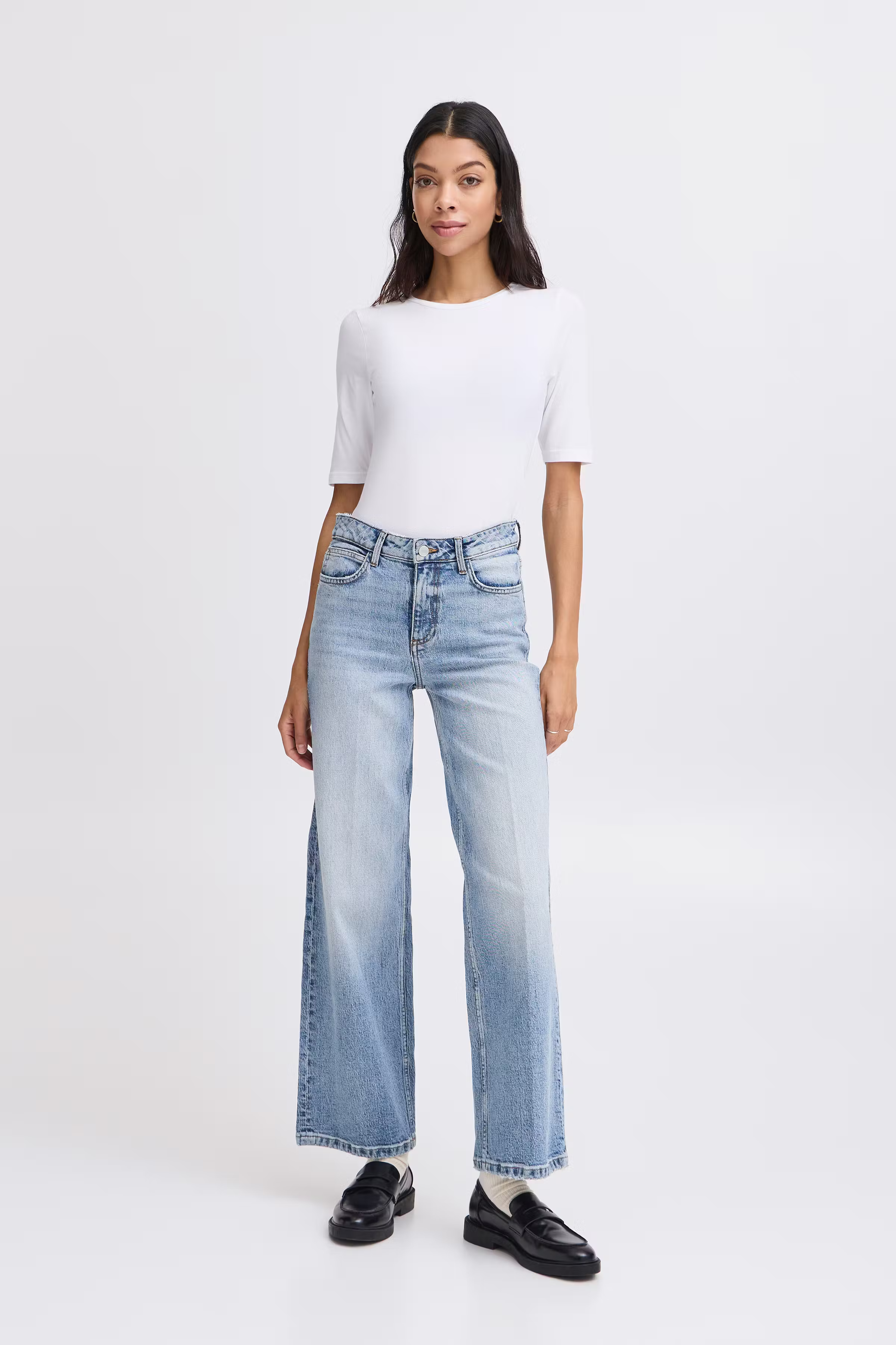 BYPamila T-shirt LOOKBOOK FRONT 20806528-80100