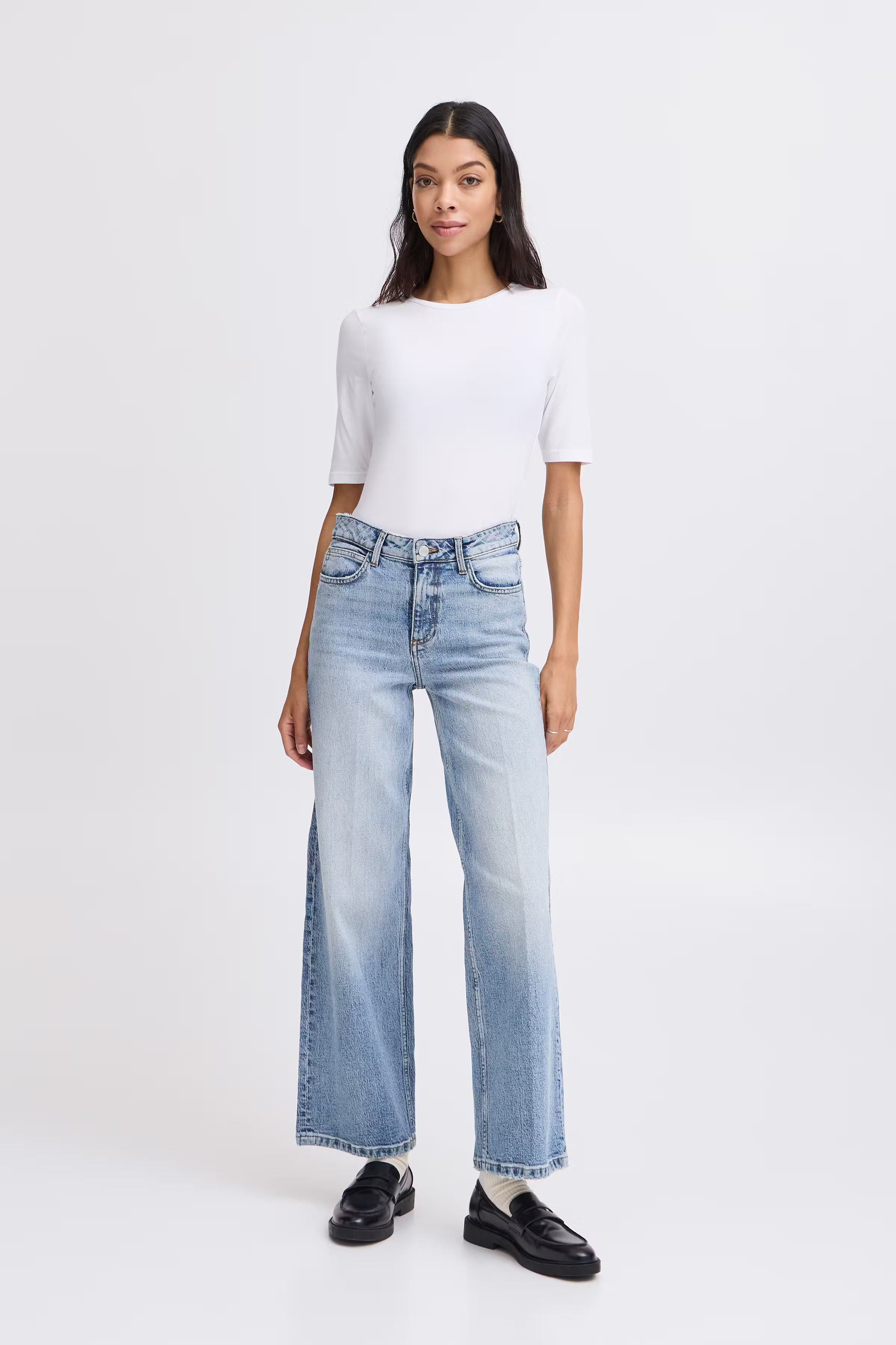 BYPamila T-shirt LOOKBOOK FRONT 20806528-80100