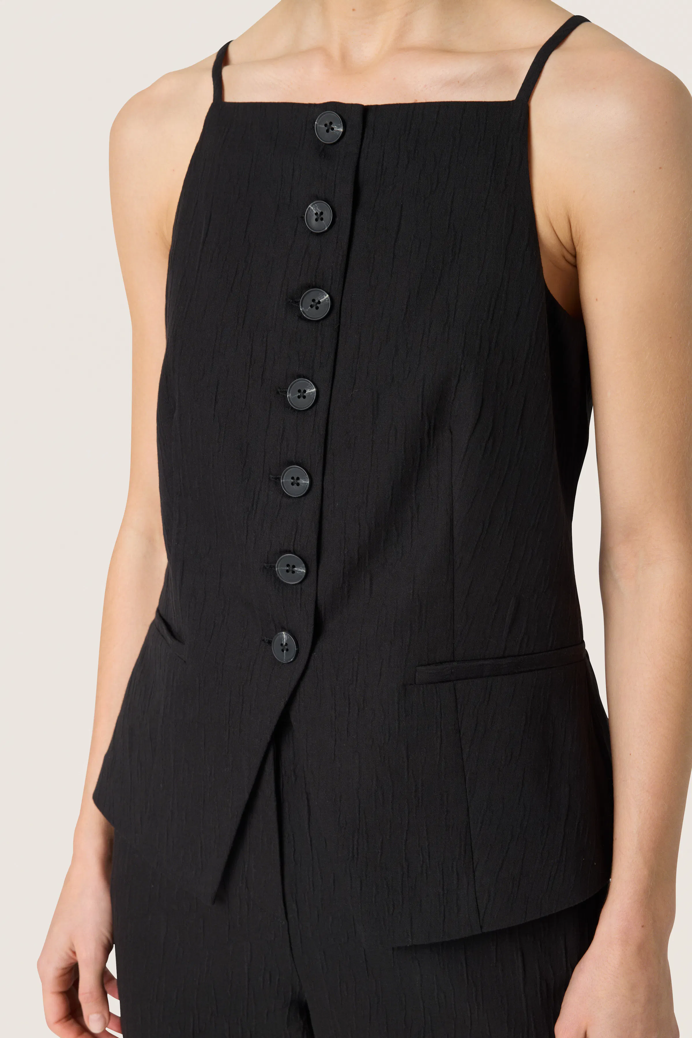 SLKaylie Vest LOOKBOOK DETAIL 30408440-194008