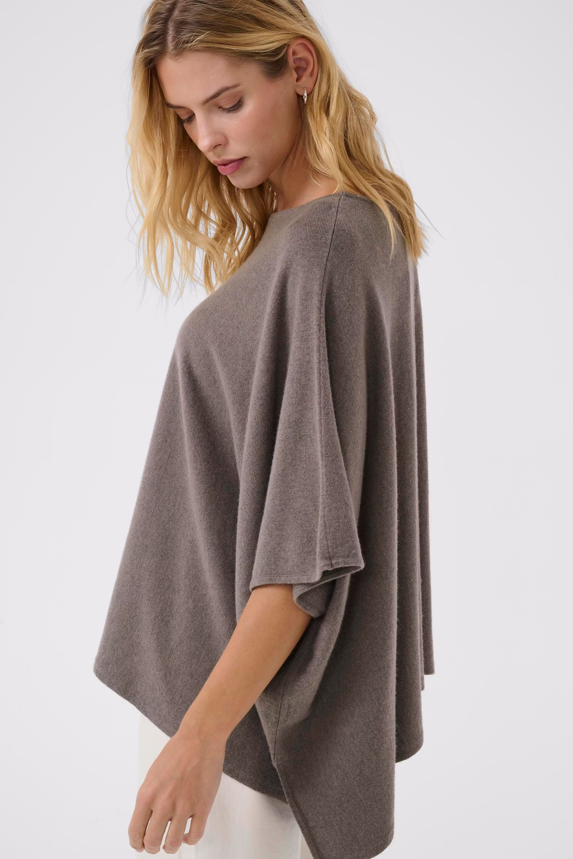 TilannaPW Poncho LOOKBOOK DETAIL 30310078-1813041