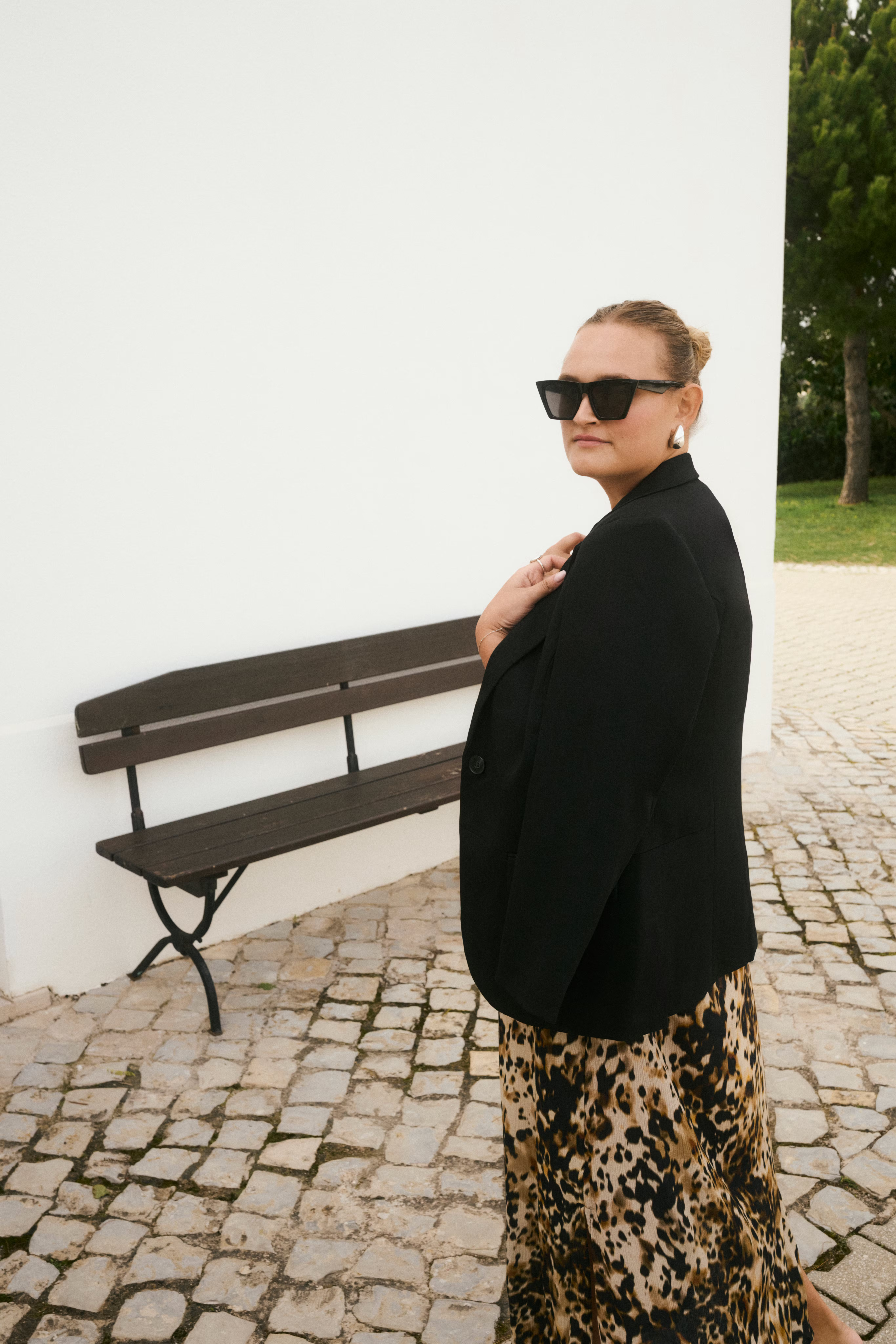 KCsakira Blazer LOCATION NONE 10580933-100121