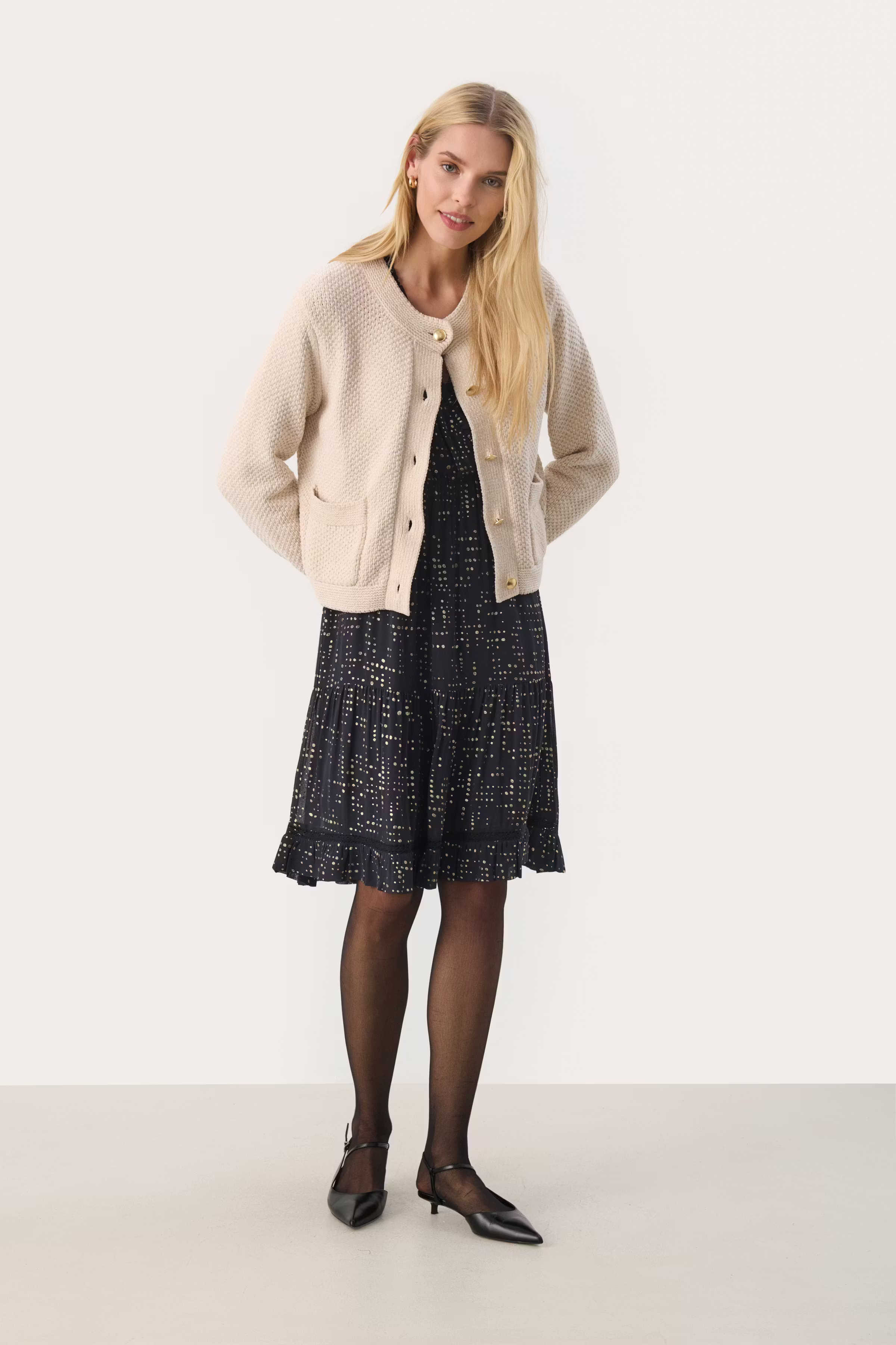 MikaPW Cardigan LOOKBOOK BACK 30309122-130400