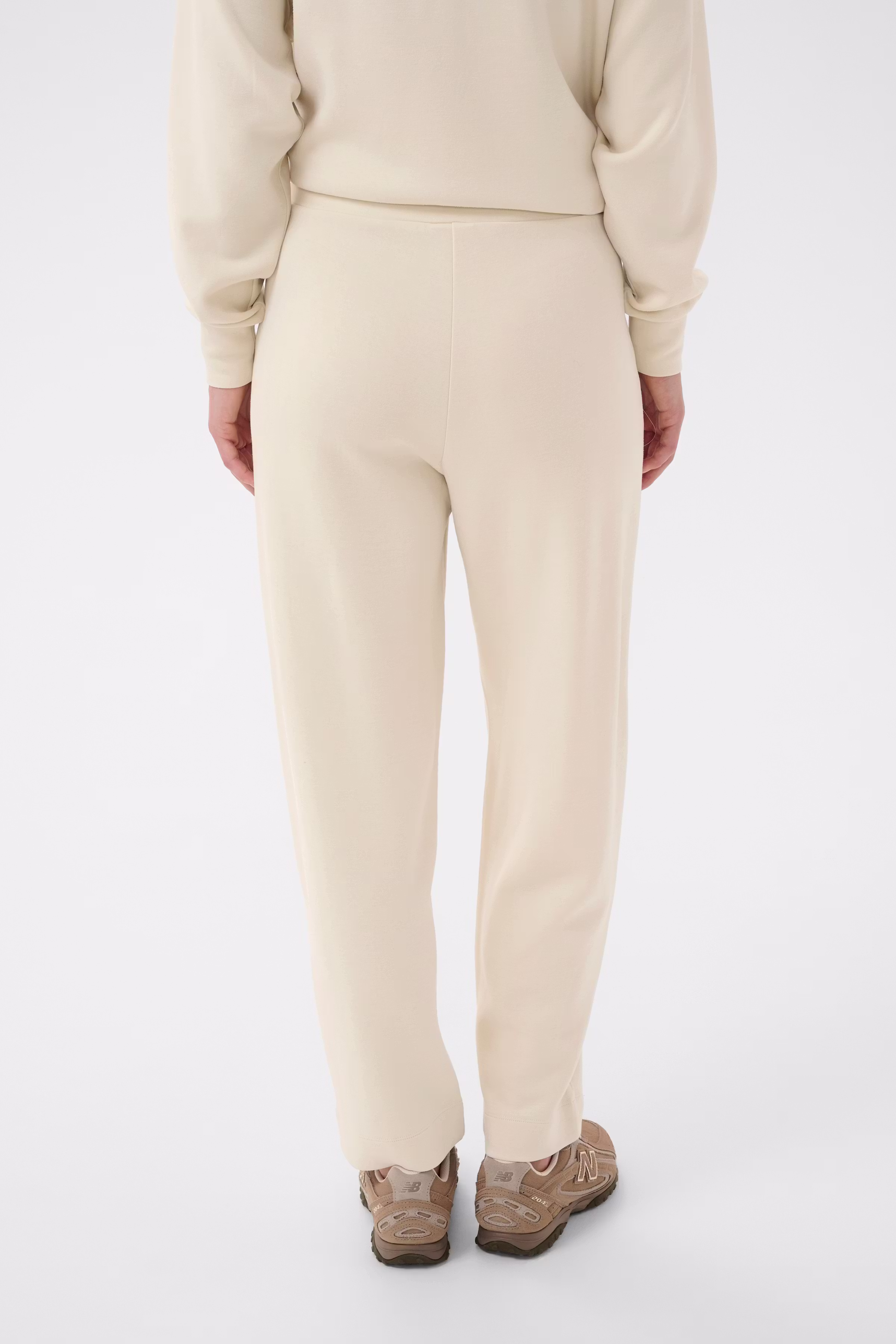 ZenaPW Hose LOOKBOOK BACK 30310294-130401