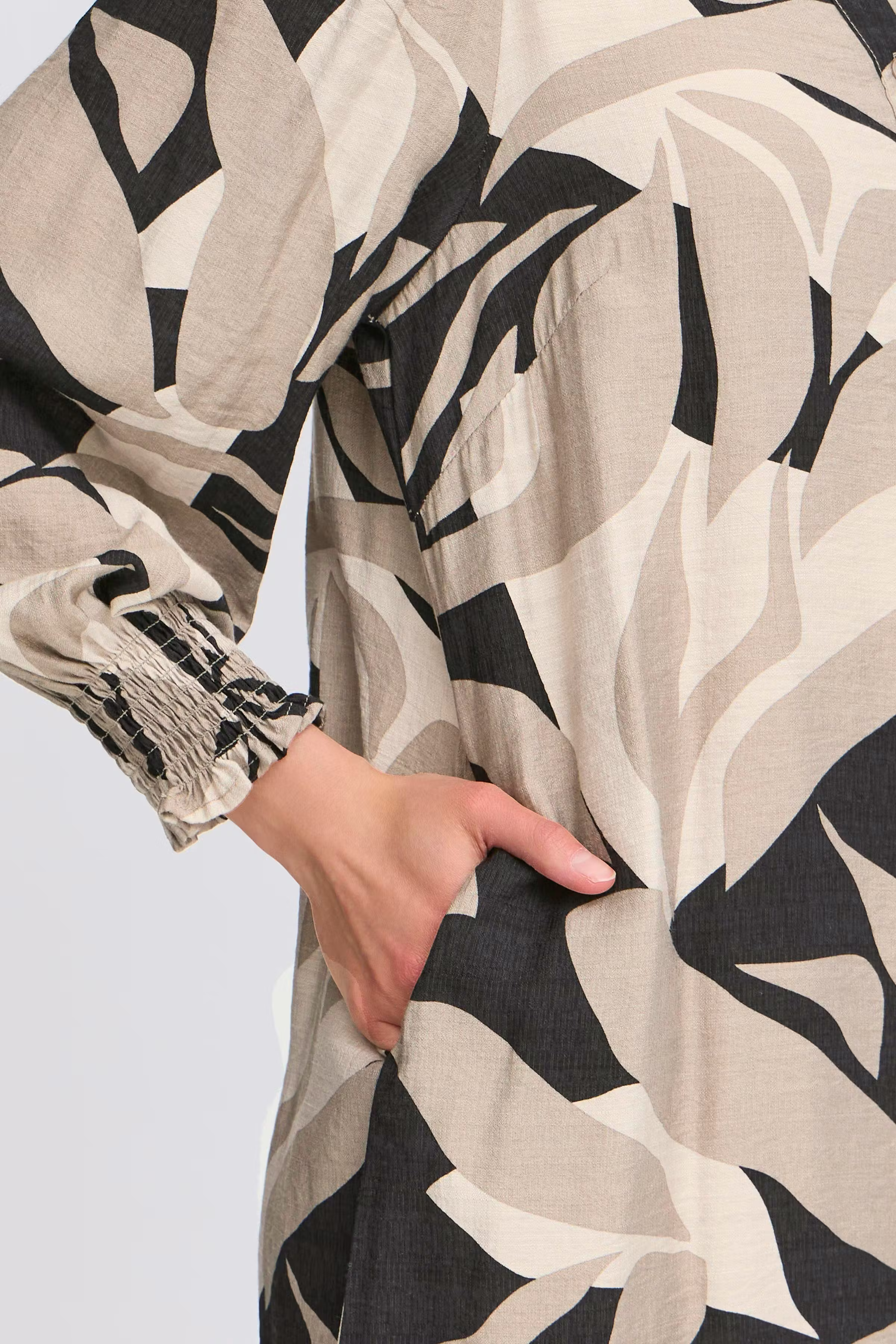 FRARIANA Kjole LOOKBOOK DETAIL 20616227-205344