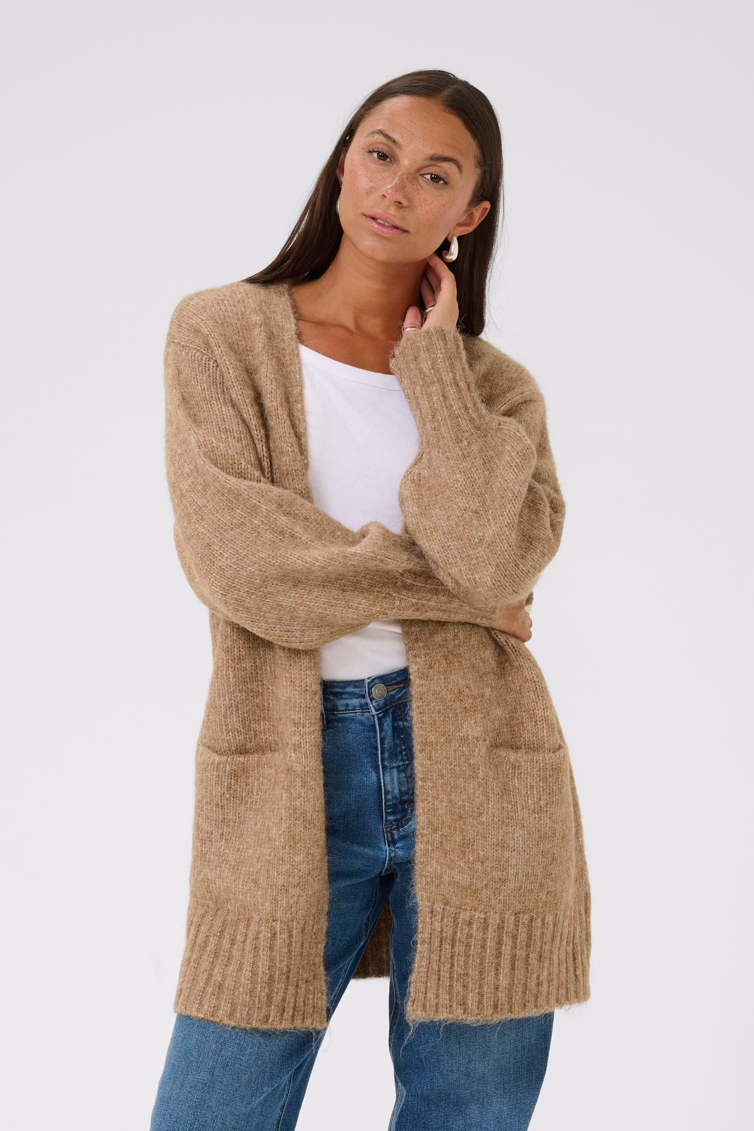 KAtrina Cardigan LOOKBOOK FRONT 10509150-1810291