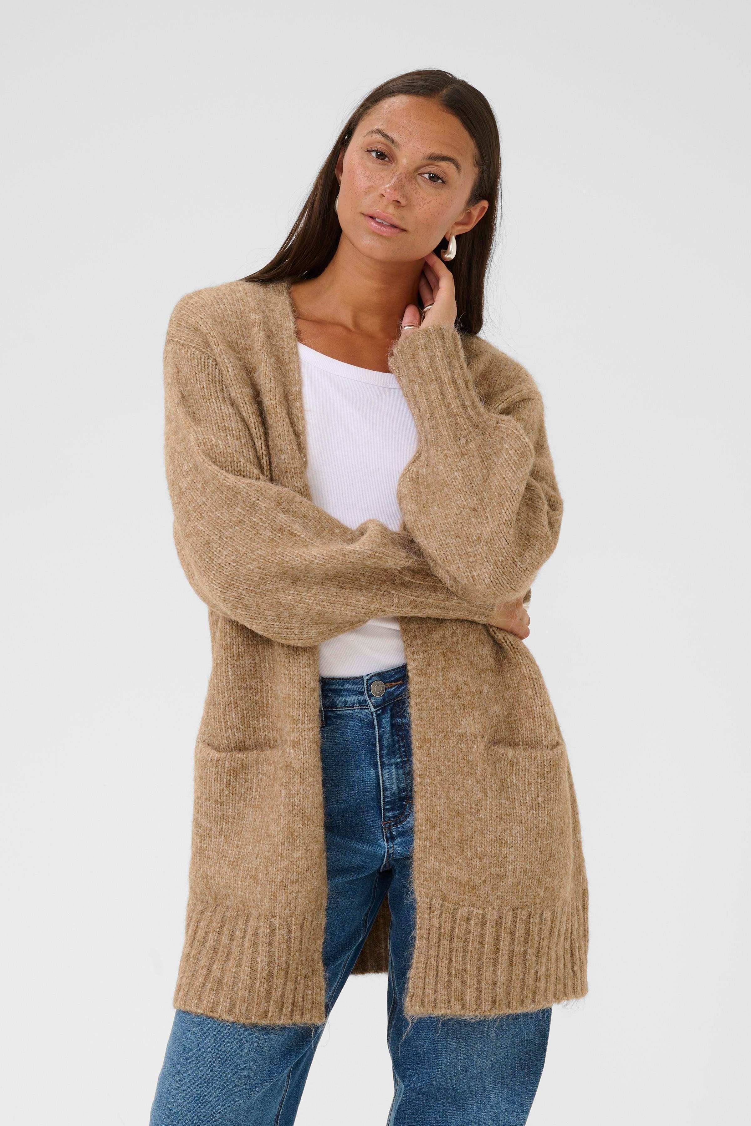 KAtrina Cardigan LOOKBOOK FRONT 10509150-1810291