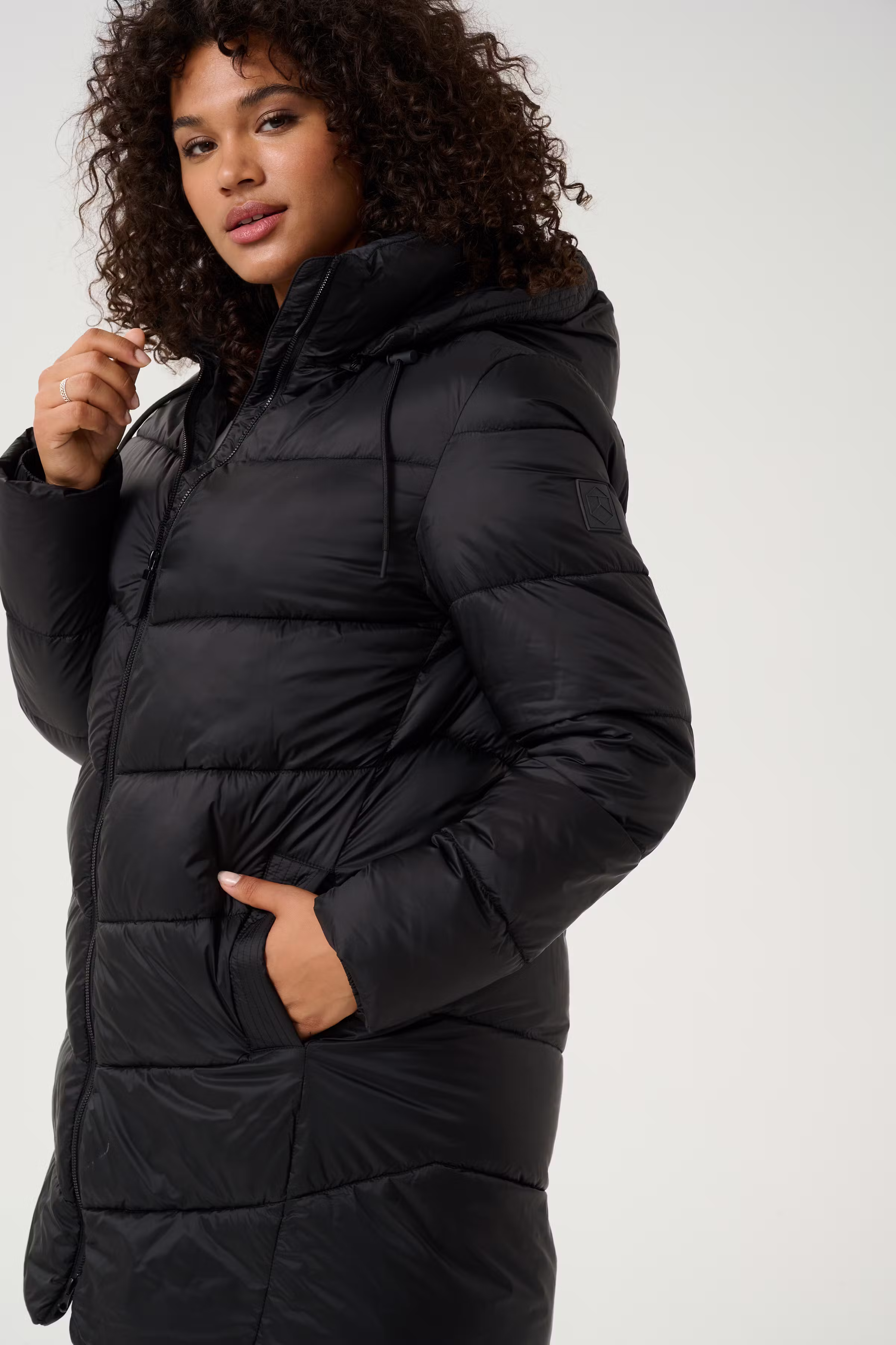 KCsusanna Mantel LOOKBOOK DETAIL 10582480-100121