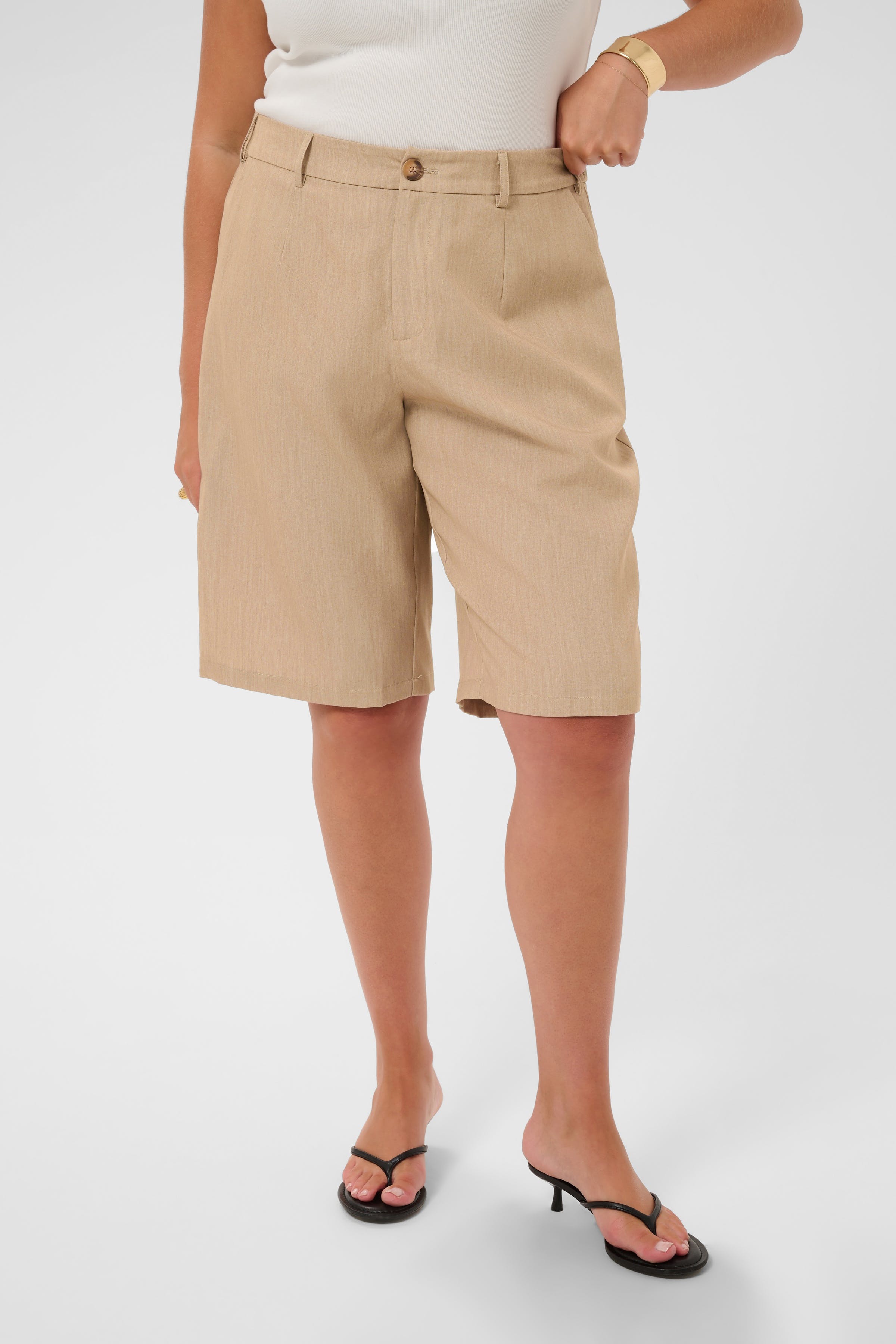 KCjulia Shorts LOOKBOOK FRONT 10584931-1000760